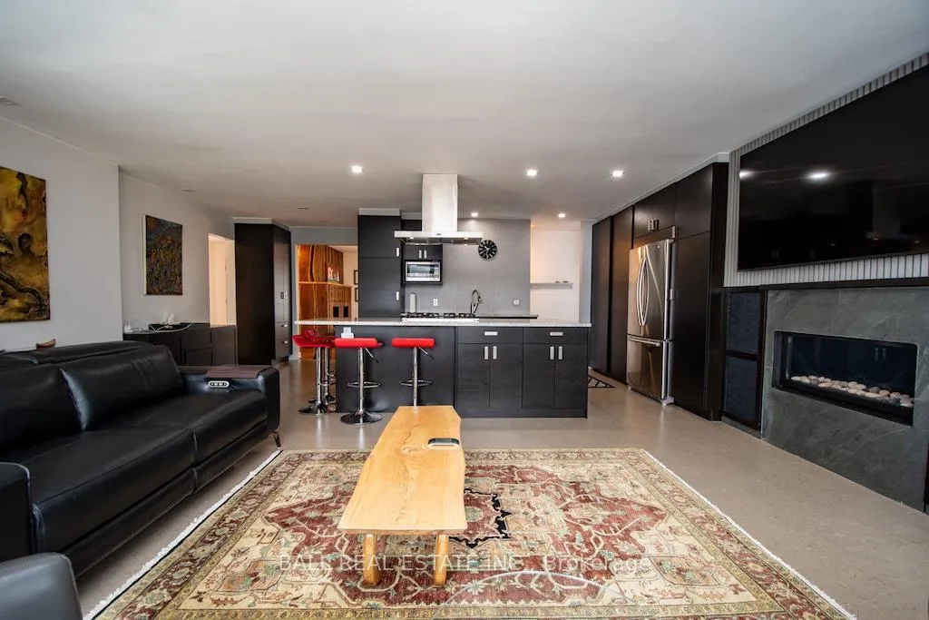 Photo 8 of 868 Twomey Place, Selwyn — HOMEH