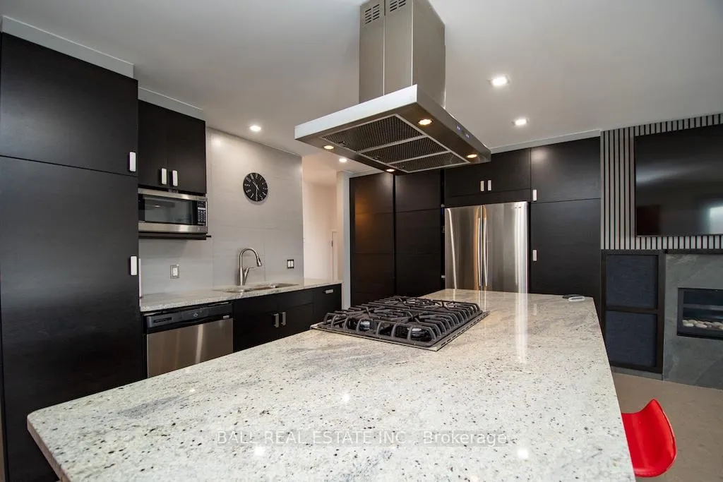 Photo 12 of 868 Twomey Place, Selwyn — HOMEH