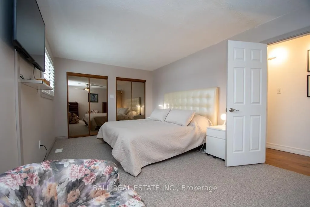 Photo 14 of 868 Twomey Place, Selwyn — HOMEH