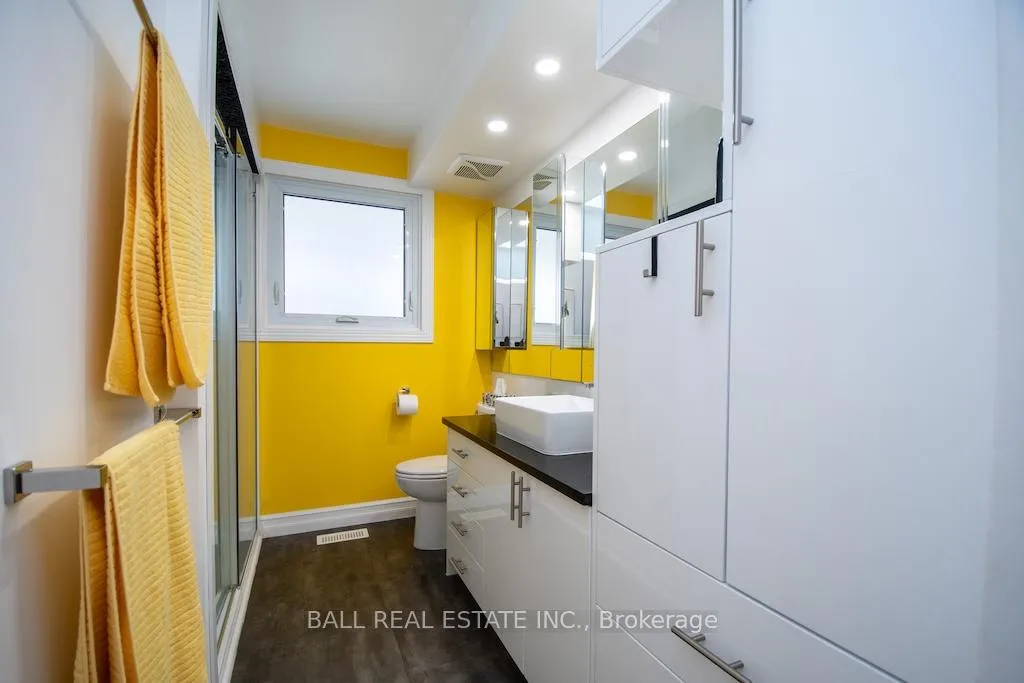 Photo 17 of 868 Twomey Place, Selwyn — HOMEH