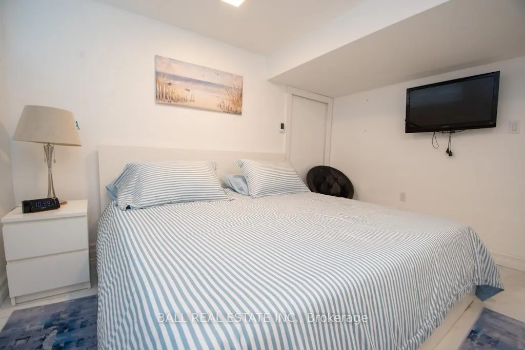 Photo 21 of 868 Twomey Place, Selwyn — HOMEH