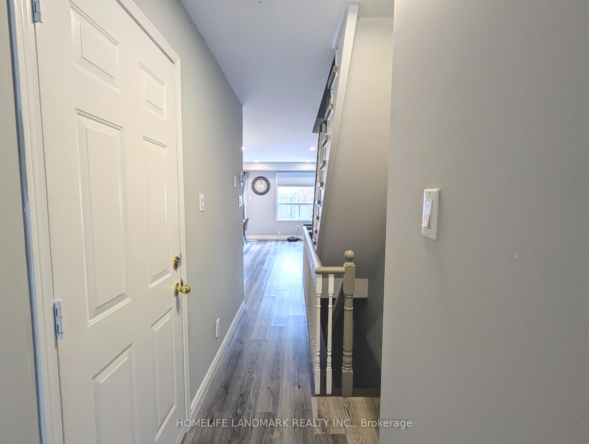 Photo 10 of 86 Tania Crescent, Vaughan, Maple — HOMEH