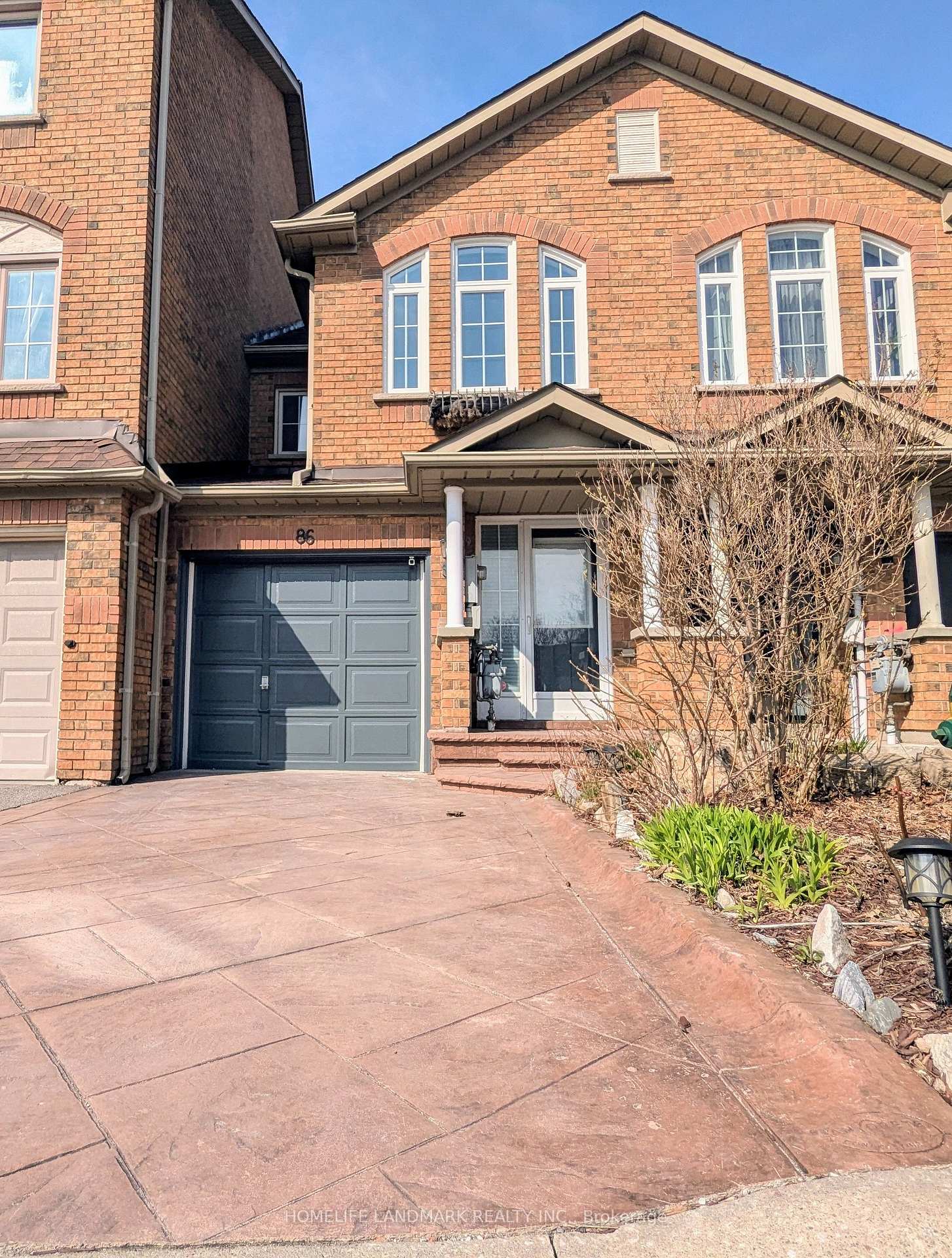 Photo 17 of 86 Tania Crescent, Vaughan, Maple — HOMEH