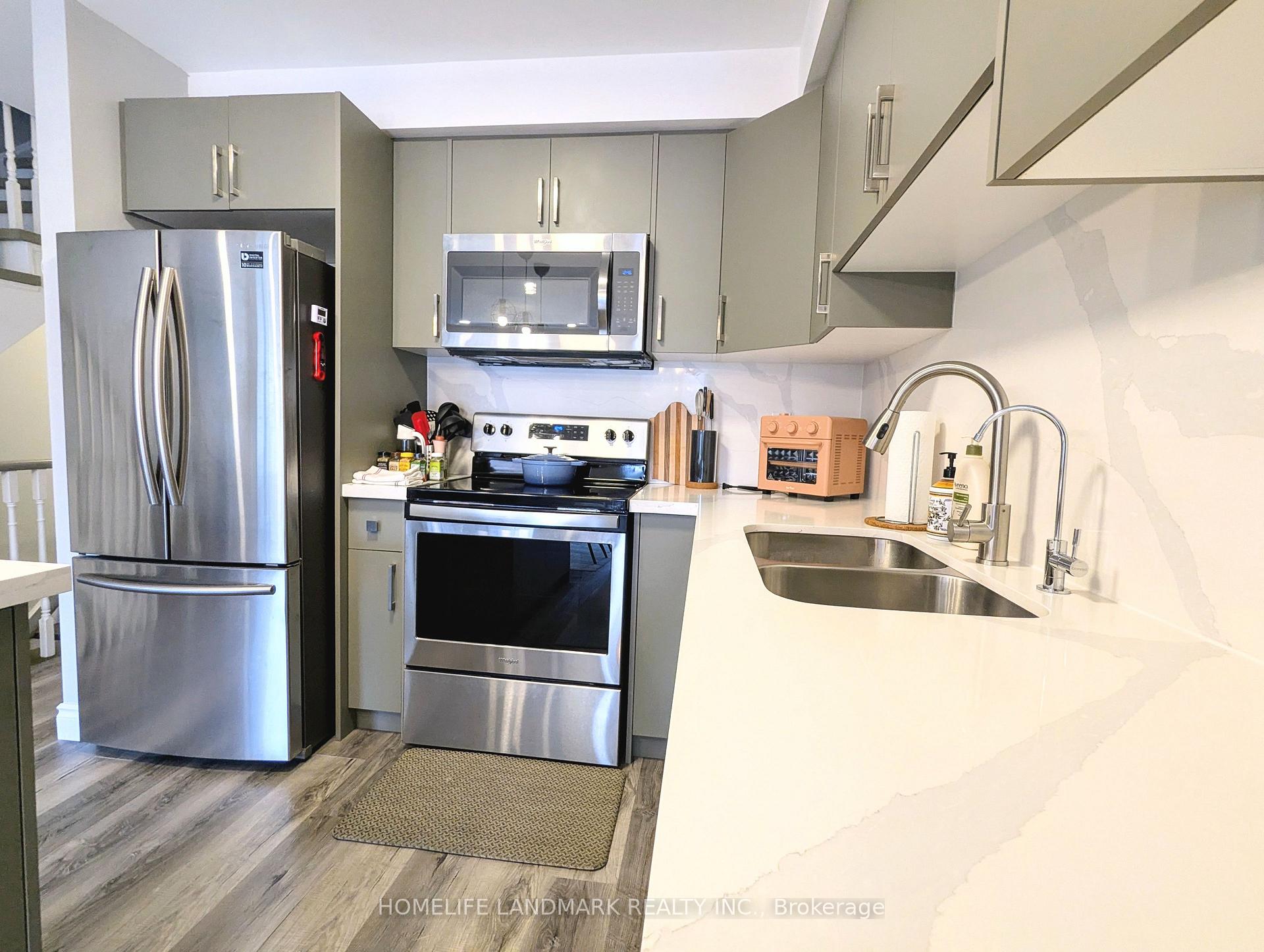 Photo 19 of 86 Tania Crescent, Vaughan, Maple — HOMEH