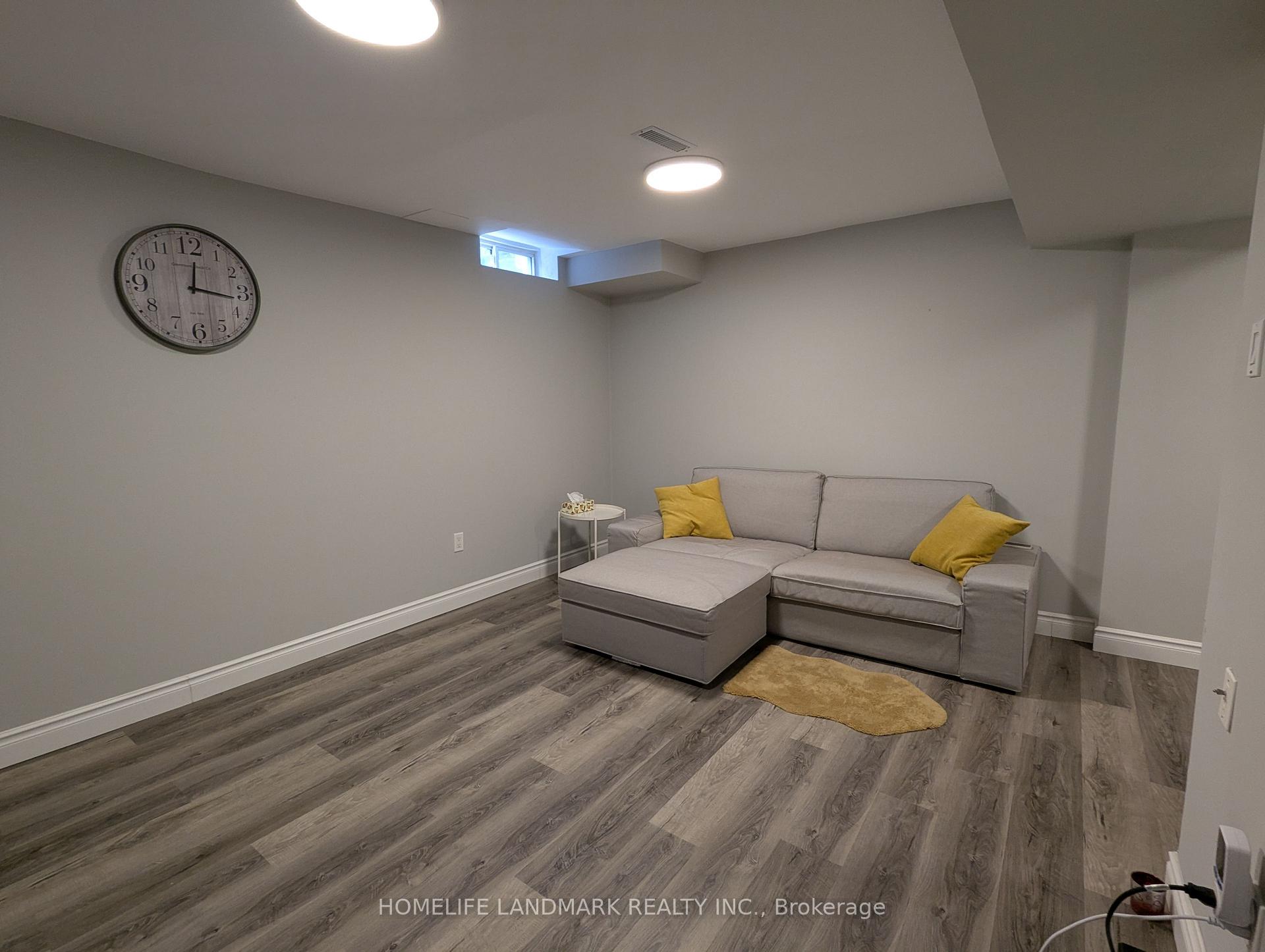 Photo 29 of 86 Tania Crescent, Vaughan, Maple — HOMEH