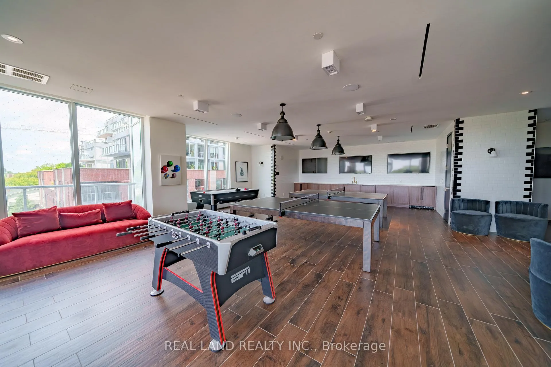 Photo 16 of Unit 814, 33 Helendale Avenue, Toronto, Yonge-Eglinton — HOMEH