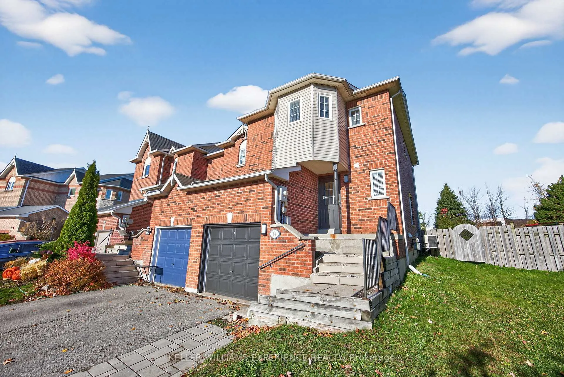 Photo 2 of 64 Gadwall Avenue, Barrie, Painswick South — HOMEH