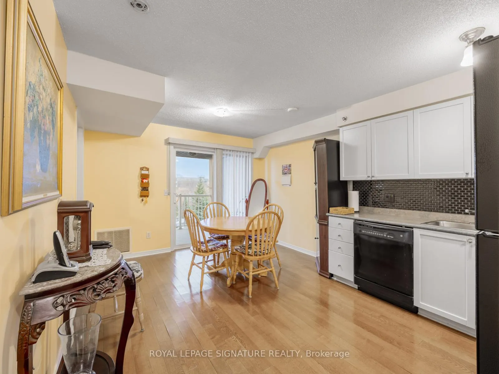 Photo 7 of Unit 430, 684 Warden Avenue, Scarborough, Clairlea-Birchmount — HOMEH