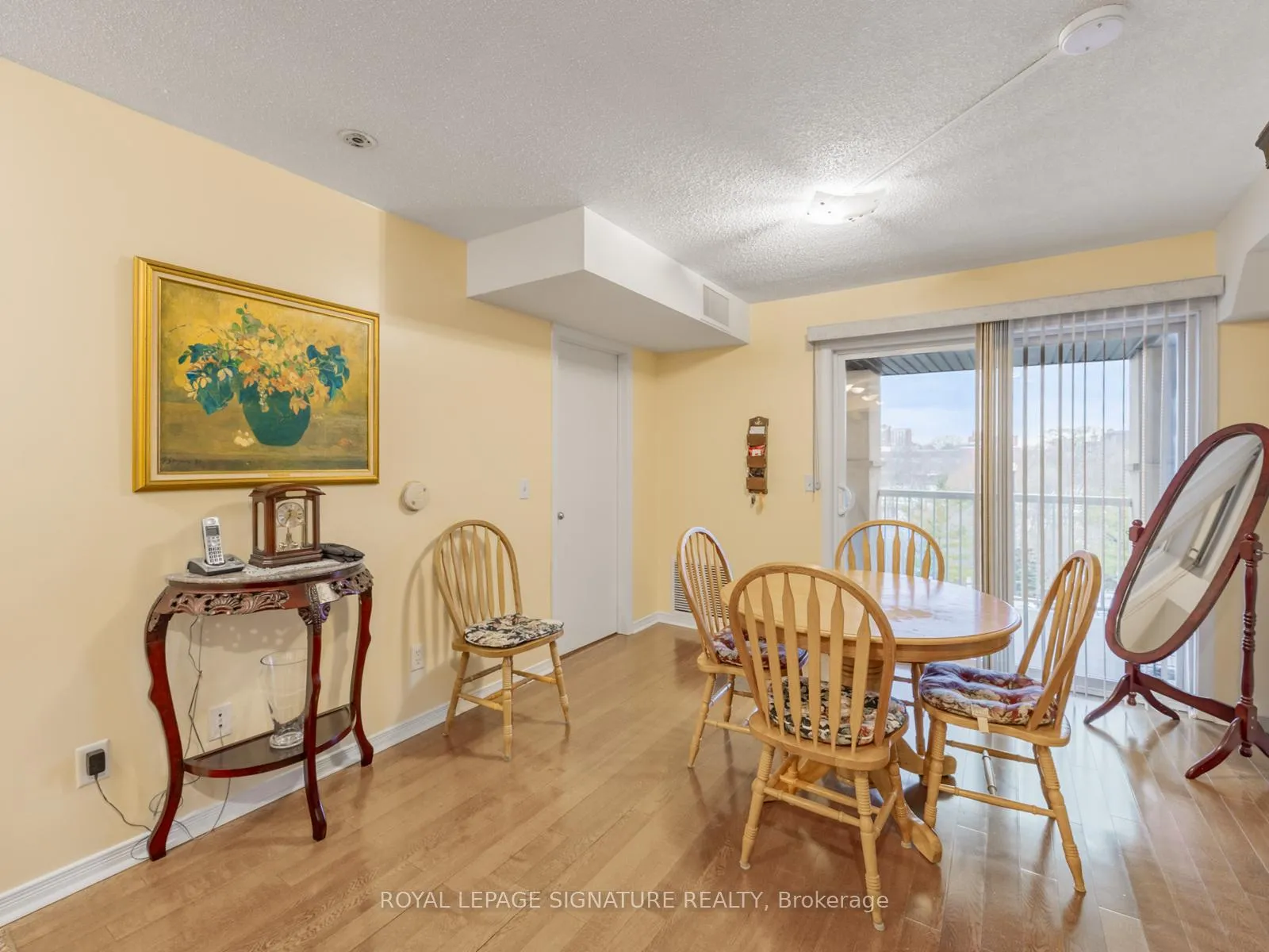 Photo 9 of Unit 430, 684 Warden Avenue, Scarborough, Clairlea-Birchmount — HOMEH