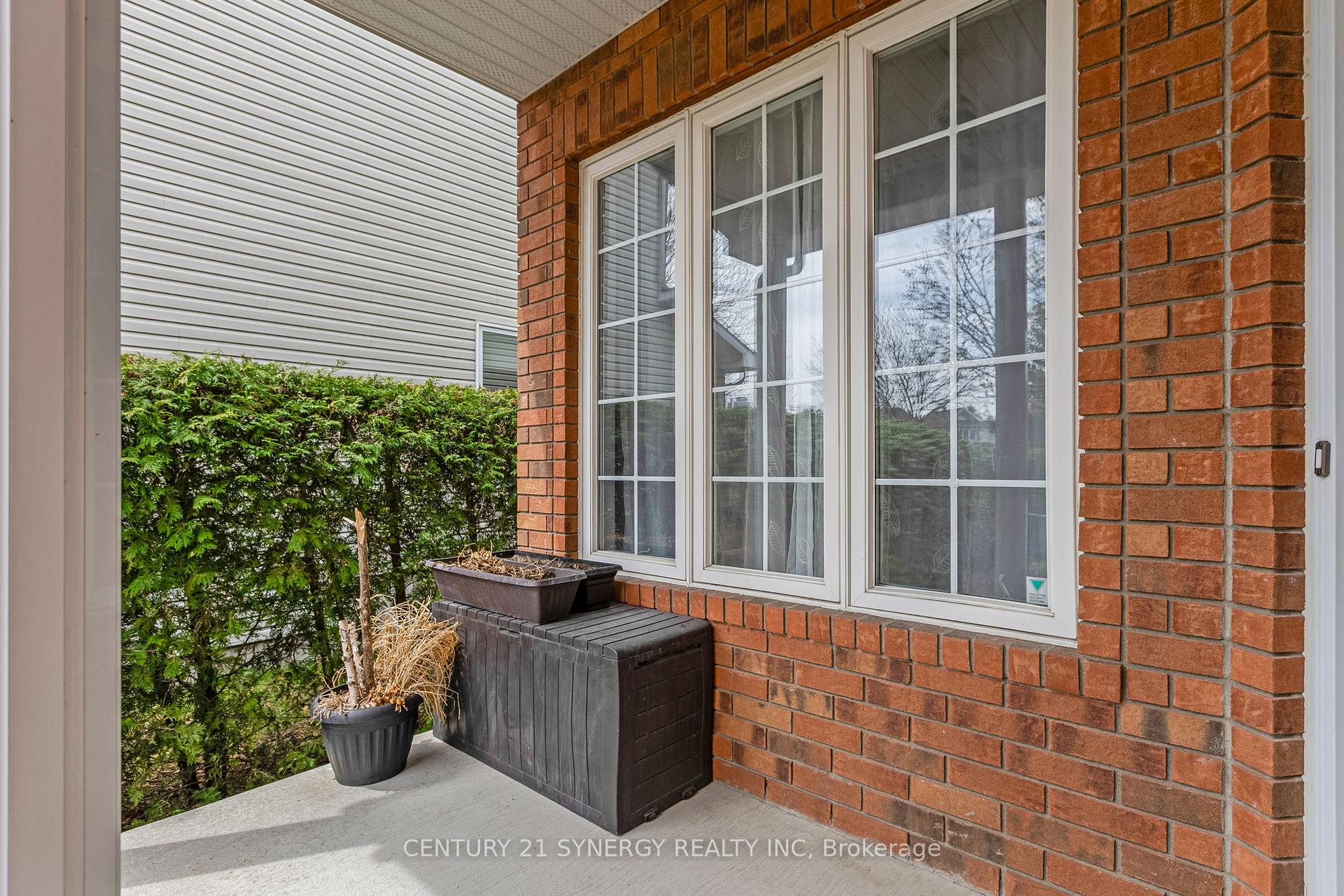 Photo 5 of 1115 Ambercrest Street, Ottawa, Carson Grove — HOMEH