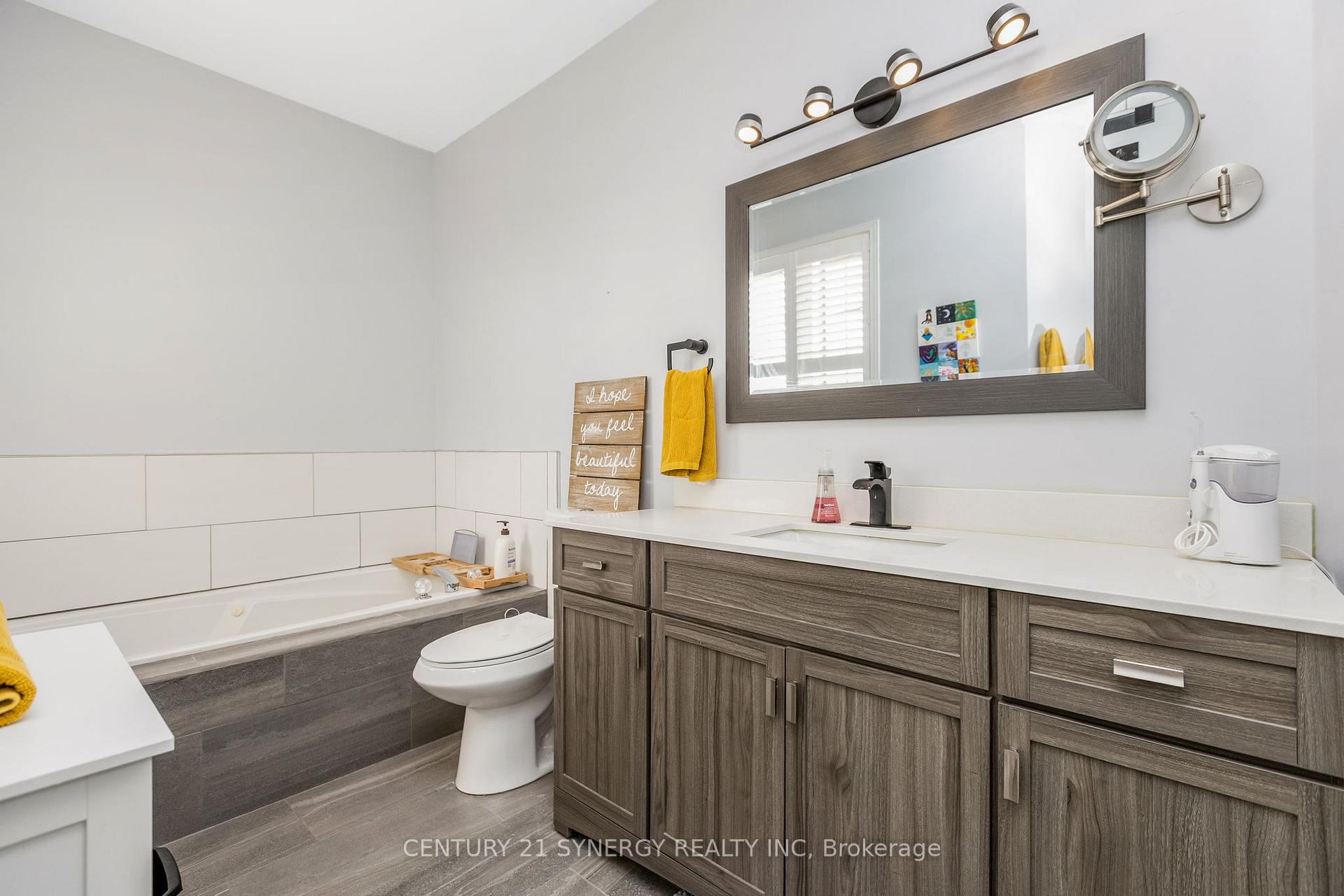 Photo 23 of 1115 Ambercrest Street, Ottawa, Carson Grove — HOMEH