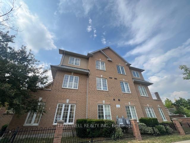 Photo 2 of Unit 1, 16 Cox Boulevard, Markham, Unionville — HOMEH