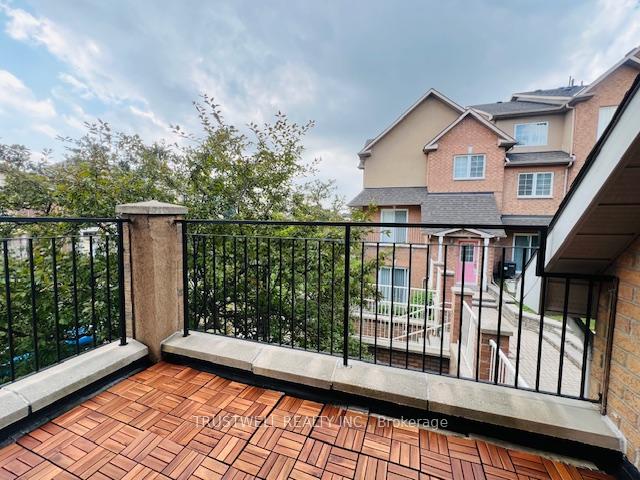 Photo 6 of Unit 1, 16 Cox Boulevard, Markham, Unionville — HOMEH