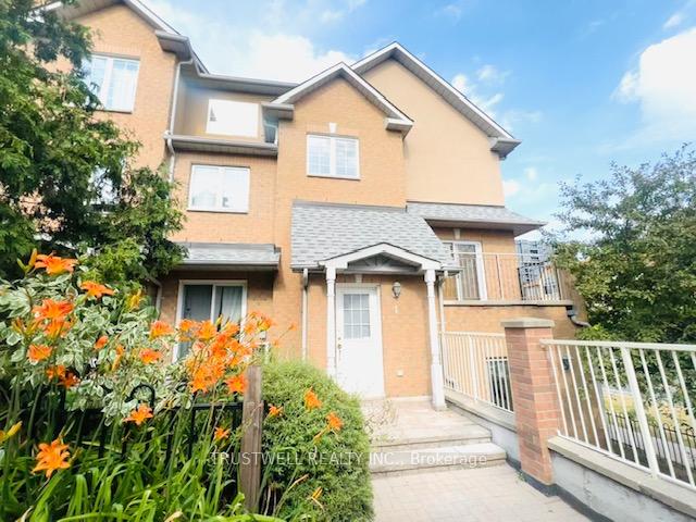 Photo 8 of Unit 1, 16 Cox Boulevard, Markham, Unionville — HOMEH