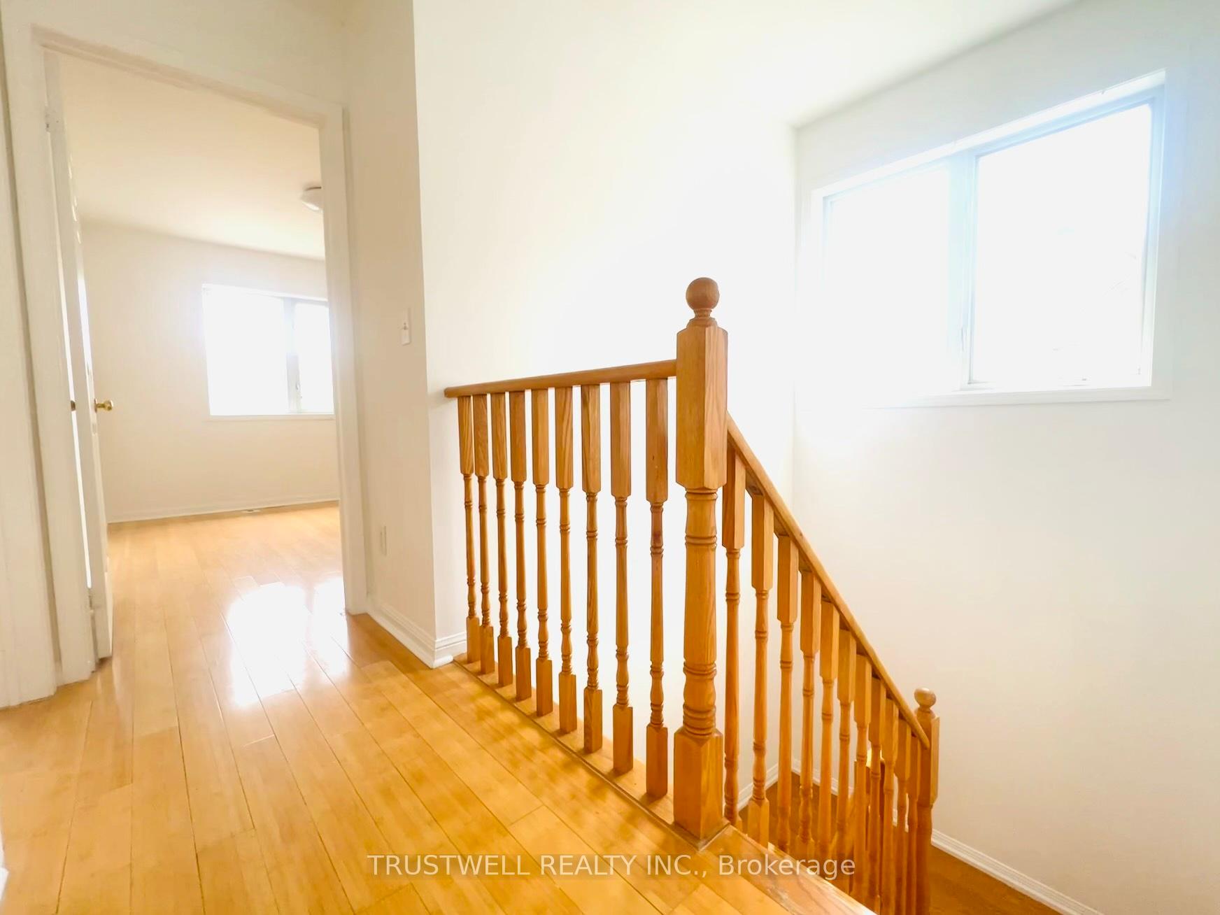 Photo 10 of Unit 1, 16 Cox Boulevard, Markham, Unionville — HOMEH