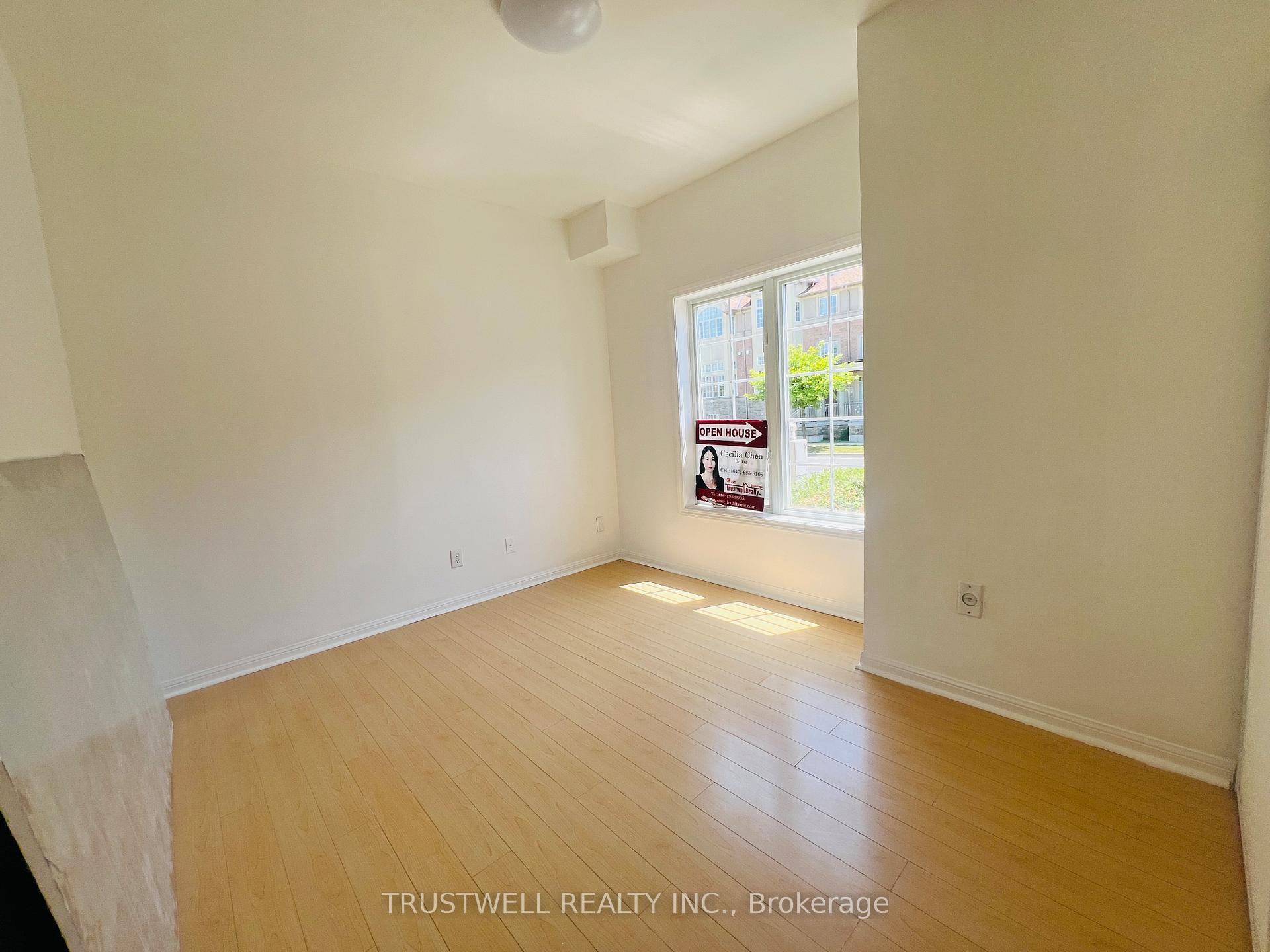Photo 13 of Unit 1, 16 Cox Boulevard, Markham, Unionville — HOMEH