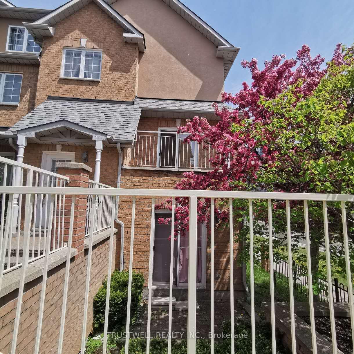 Photo 15 of Unit 1, 16 Cox Boulevard, Markham, Unionville — HOMEH
