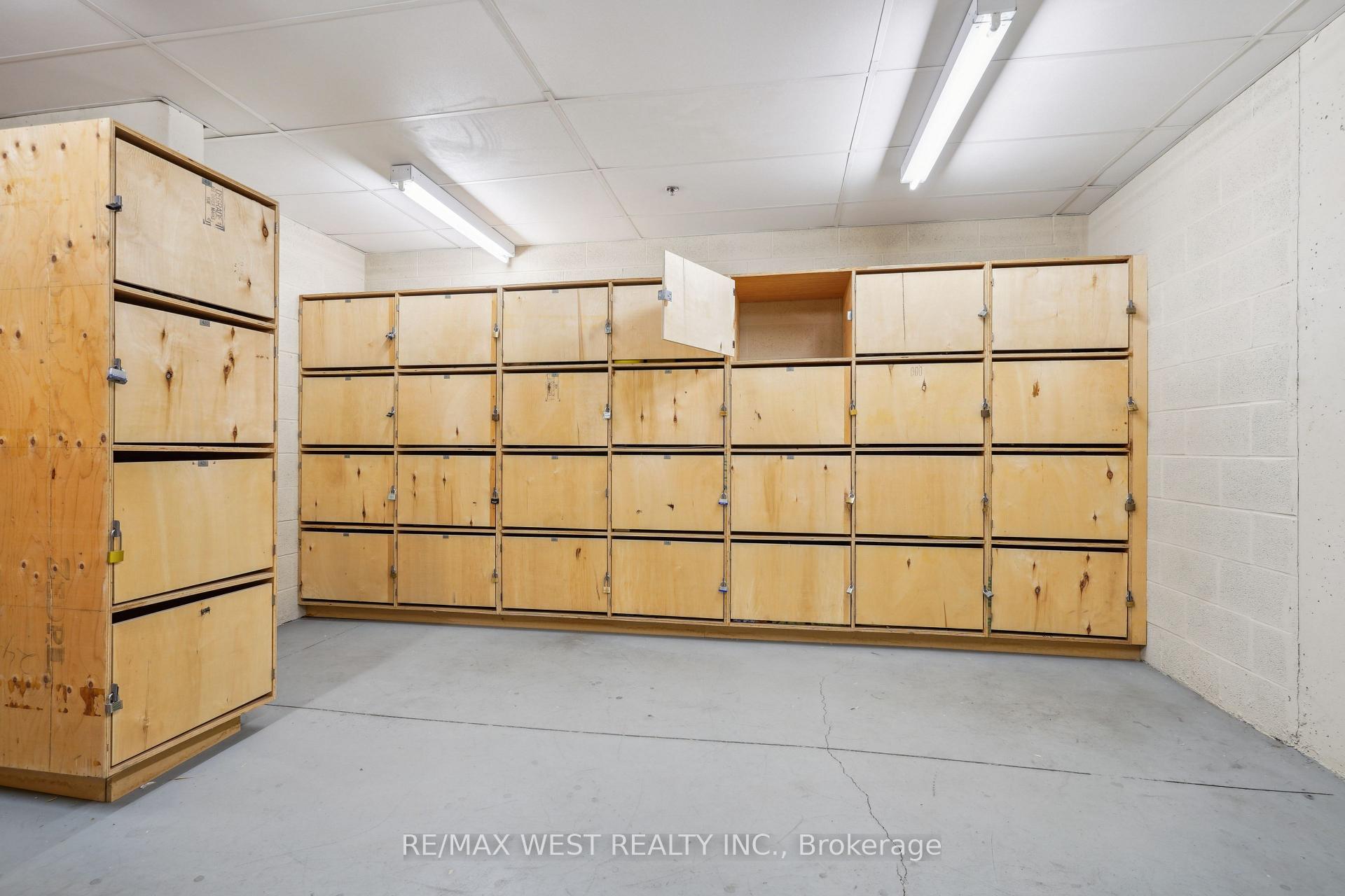Photo 11 of Unit 520, 2502 Rutherford Road, Vaughan, Maple — HOMEH