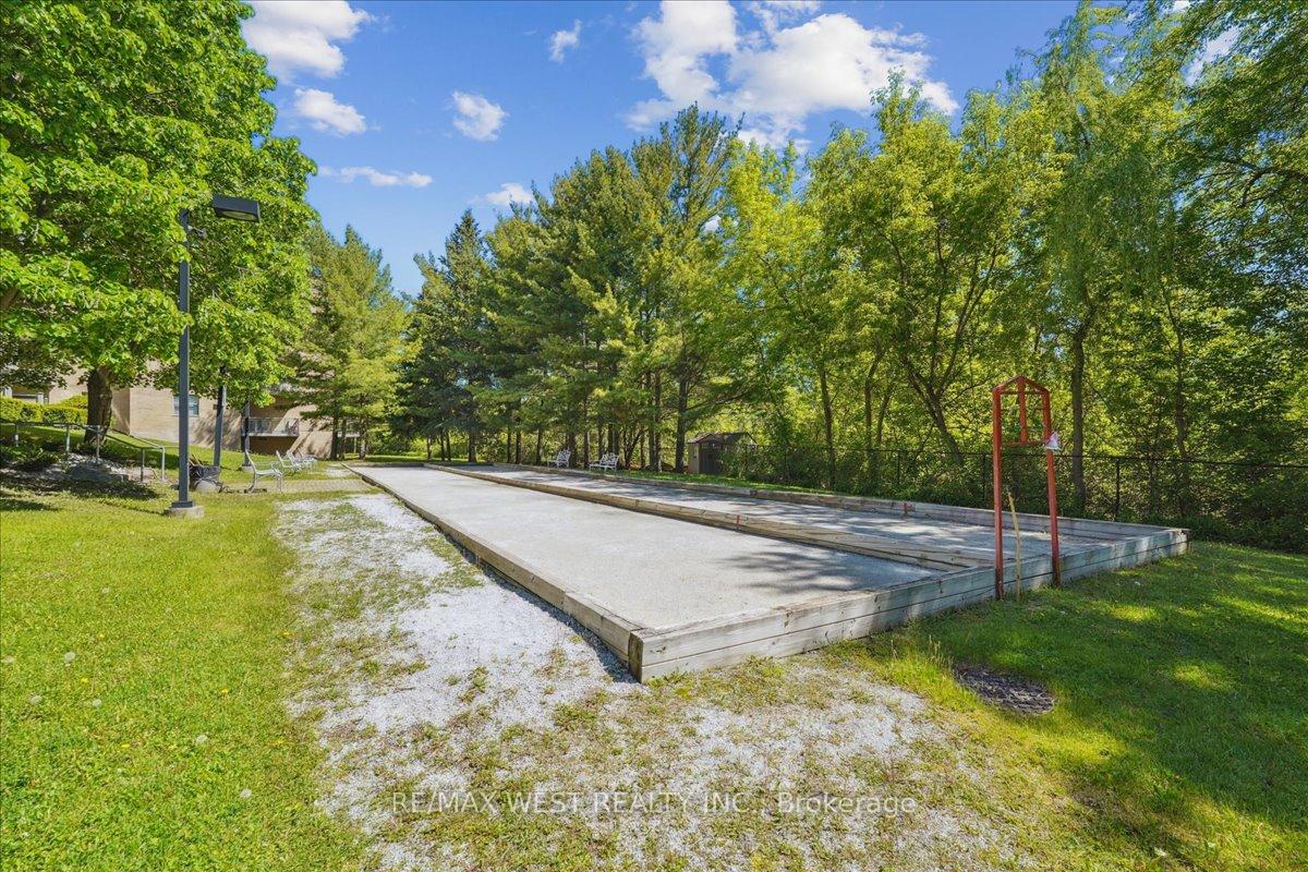 Photo 13 of Unit 520, 2502 Rutherford Road, Vaughan, Maple — HOMEH