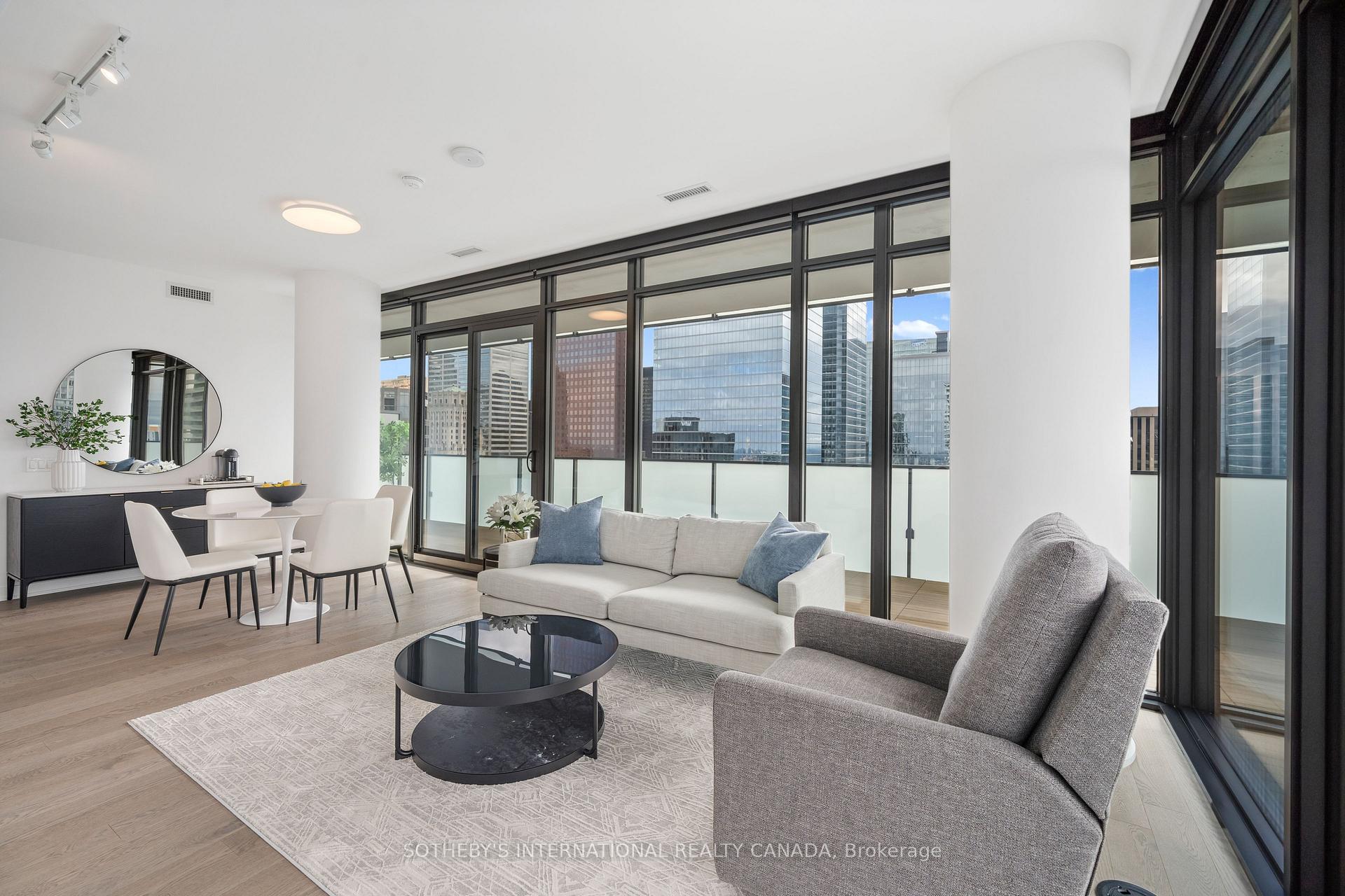 Front of Unit 3411, 20 Lombard Street