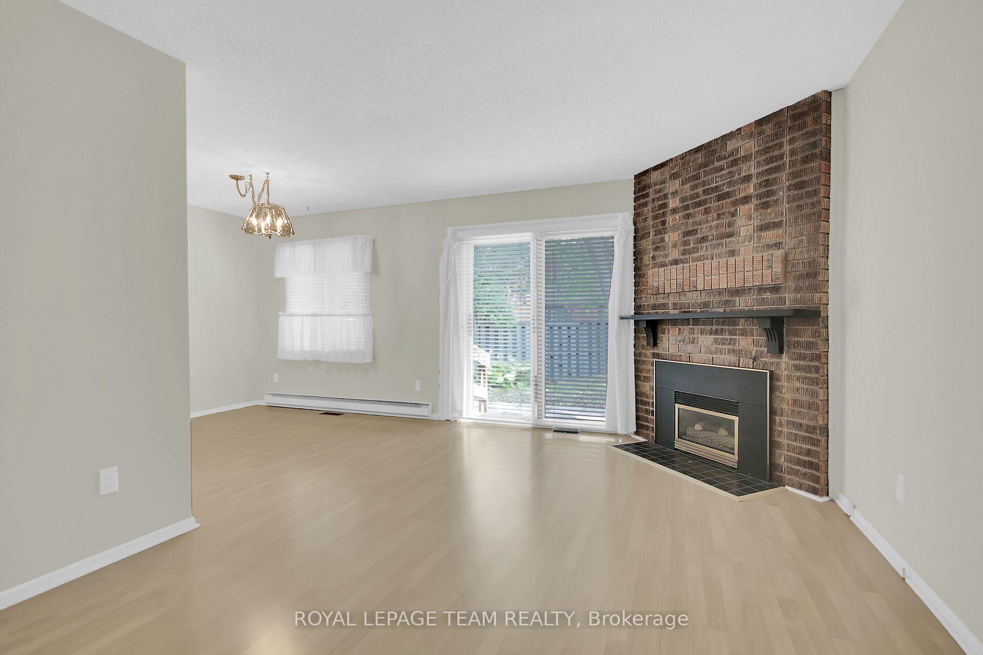 Photo 6 of 13 Bethune Way, Ottawa, Kanata - Beaverbrook — HOMEH