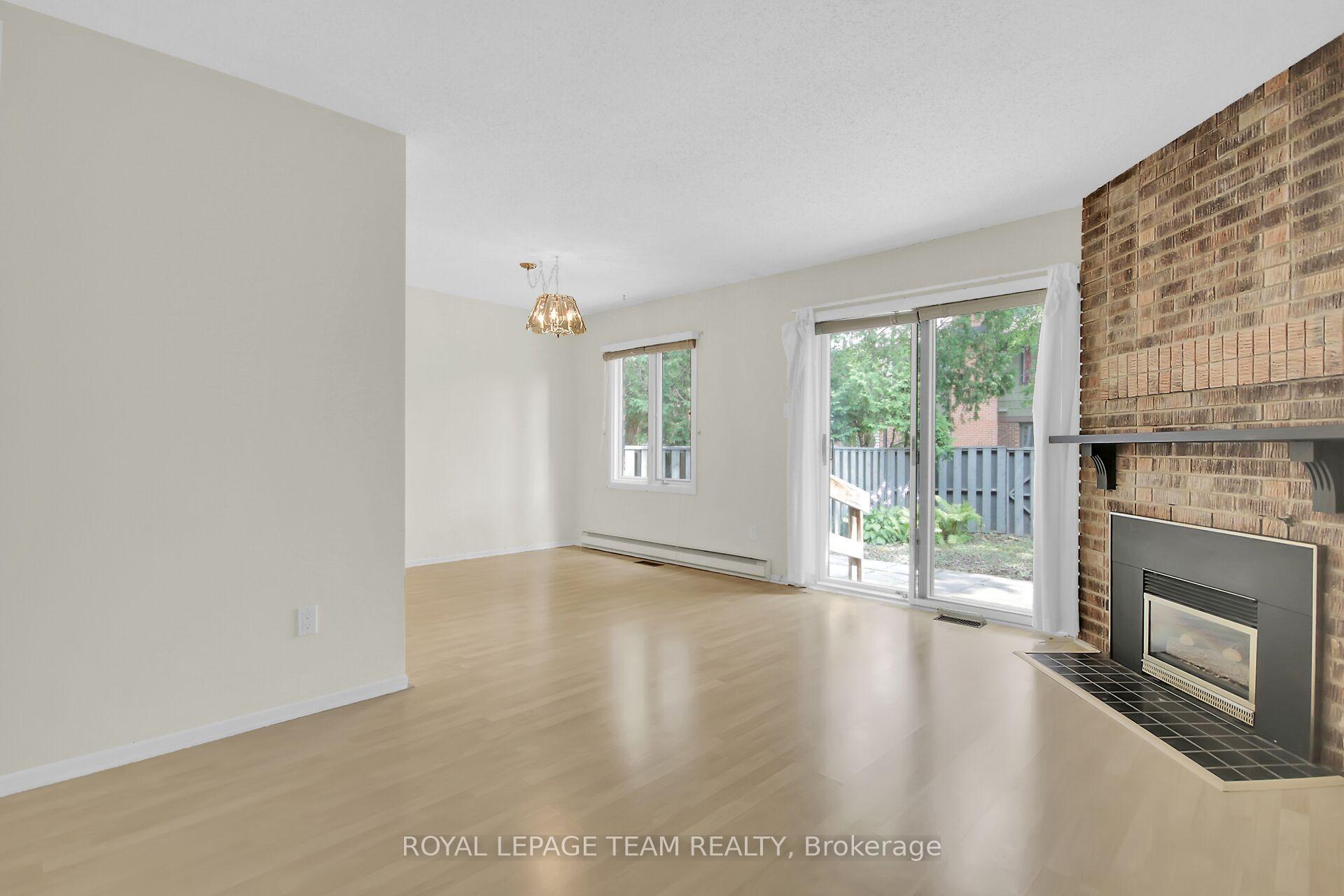 Photo 8 of 13 Bethune Way, Ottawa, Kanata - Beaverbrook — HOMEH