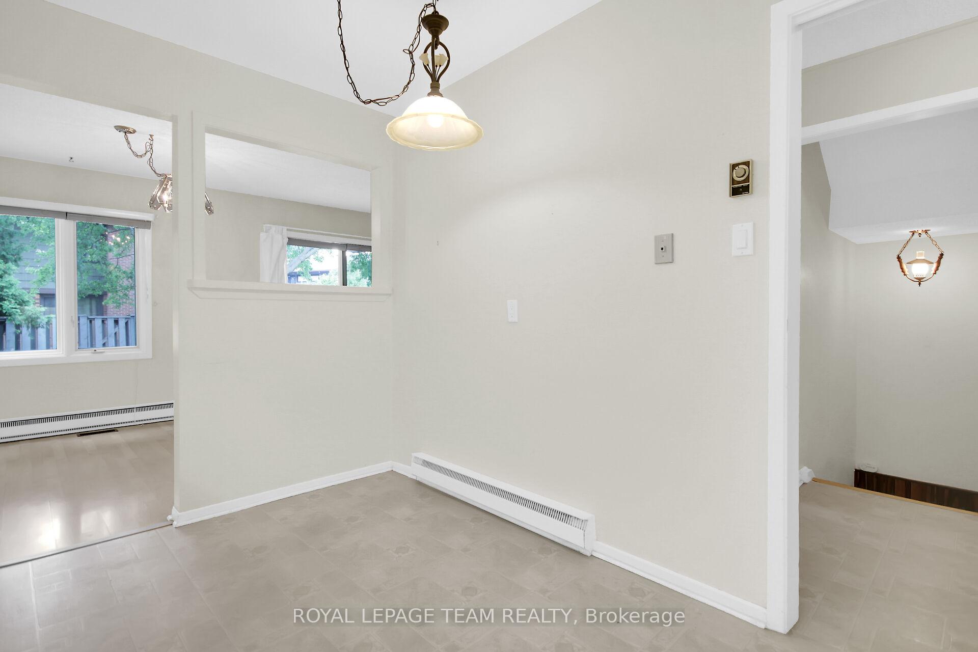 Photo 18 of 13 Bethune Way, Ottawa, Kanata - Beaverbrook — HOMEH
