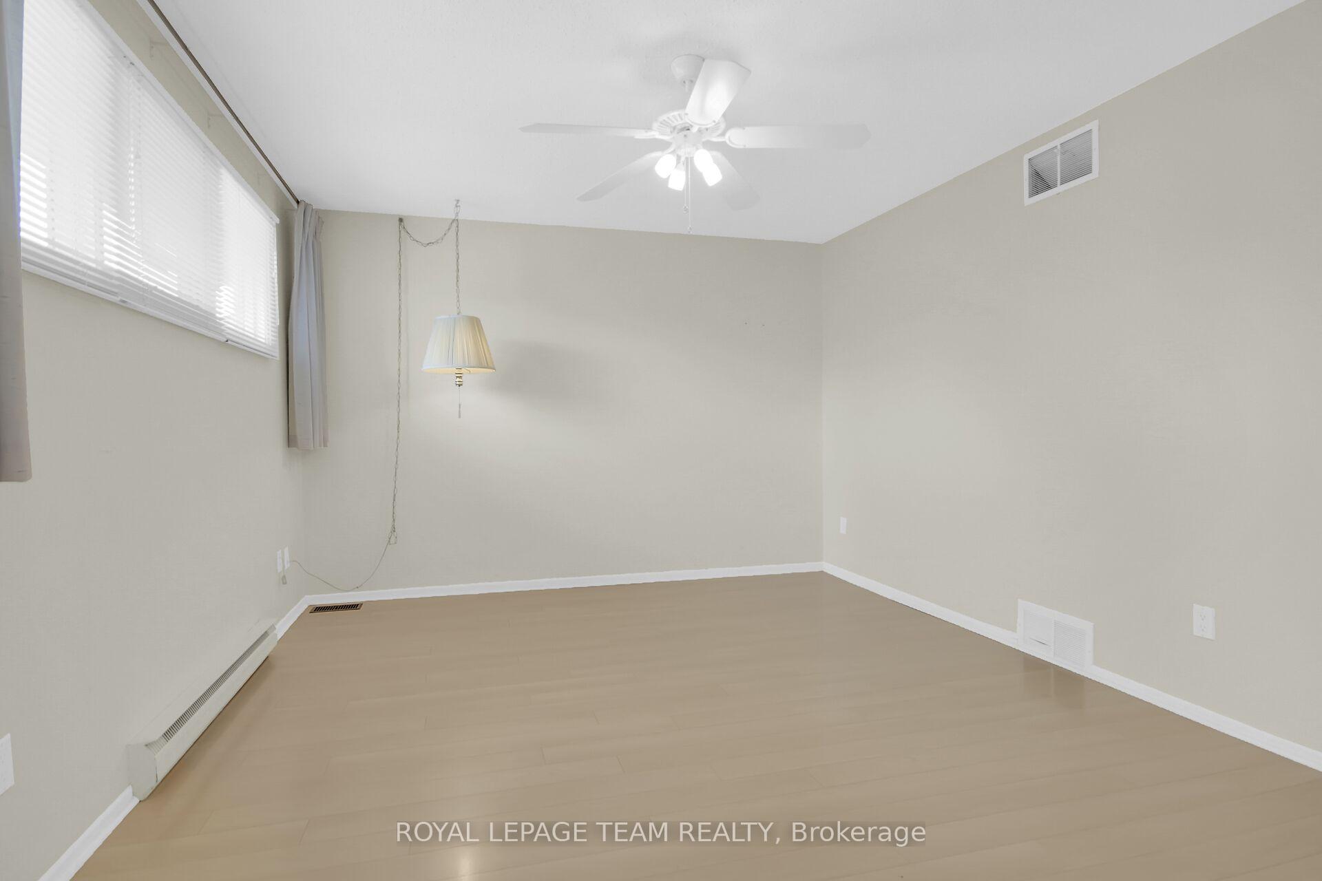 Photo 25 of 13 Bethune Way, Ottawa, Kanata - Beaverbrook — HOMEH
