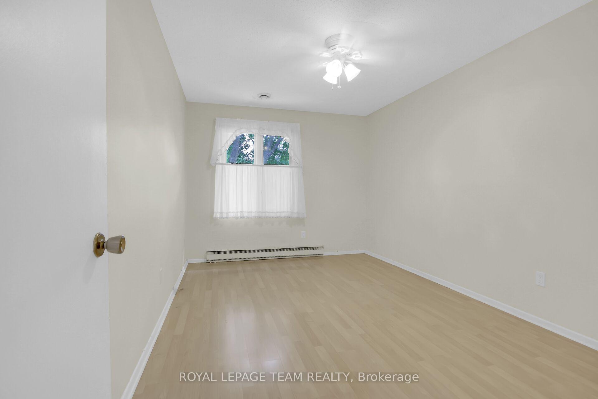 Photo 30 of 13 Bethune Way, Ottawa, Kanata - Beaverbrook — HOMEH