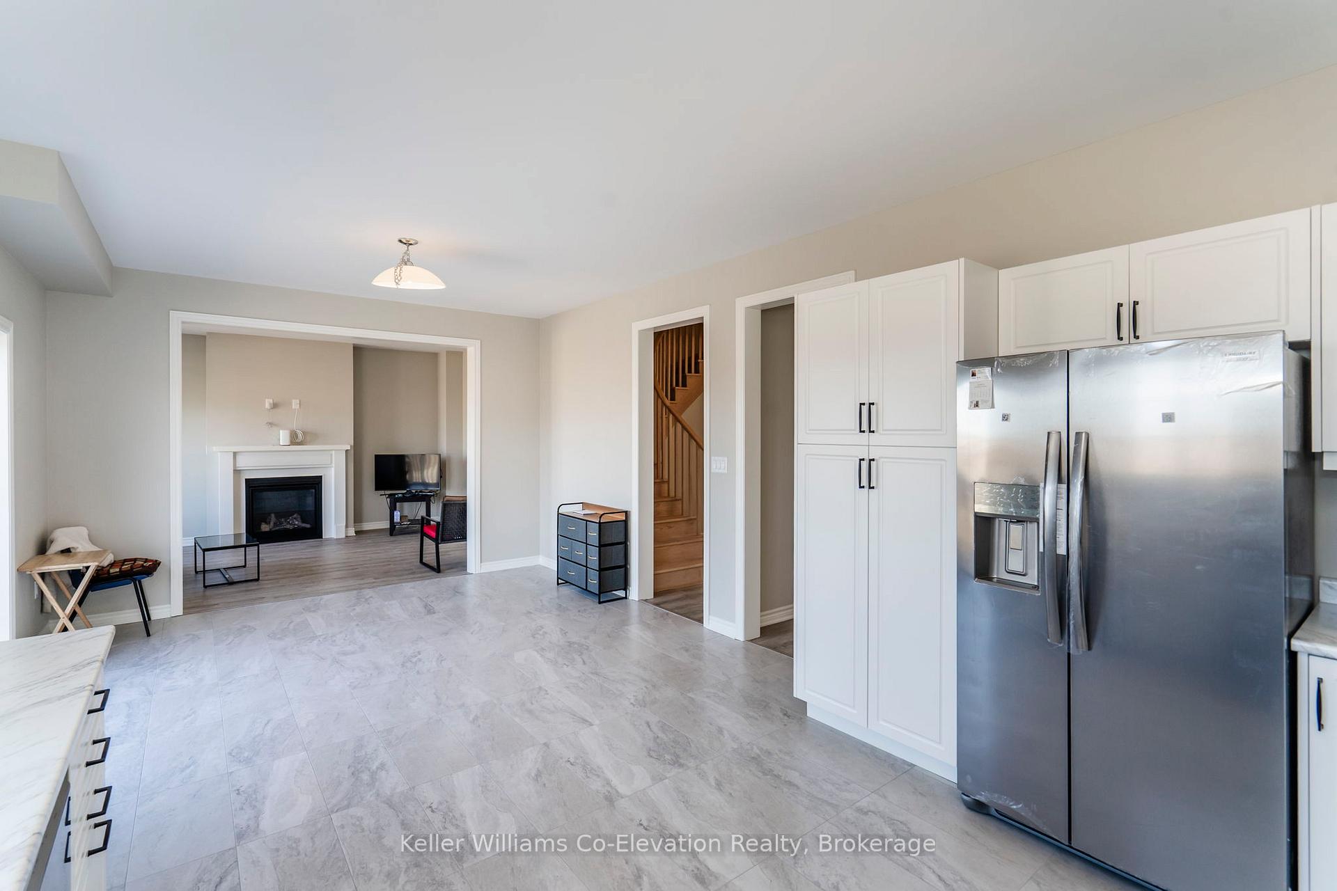 Photo 7 of 264 Springfield Crescent, Clearview, Stayner — HOMEH