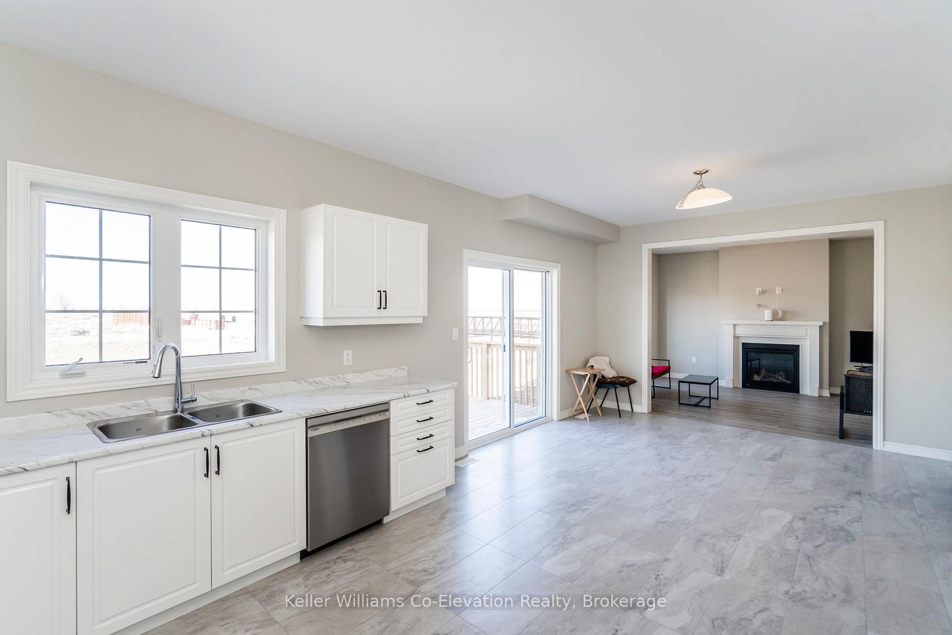Photo 8 of 264 Springfield Crescent, Clearview, Stayner — HOMEH