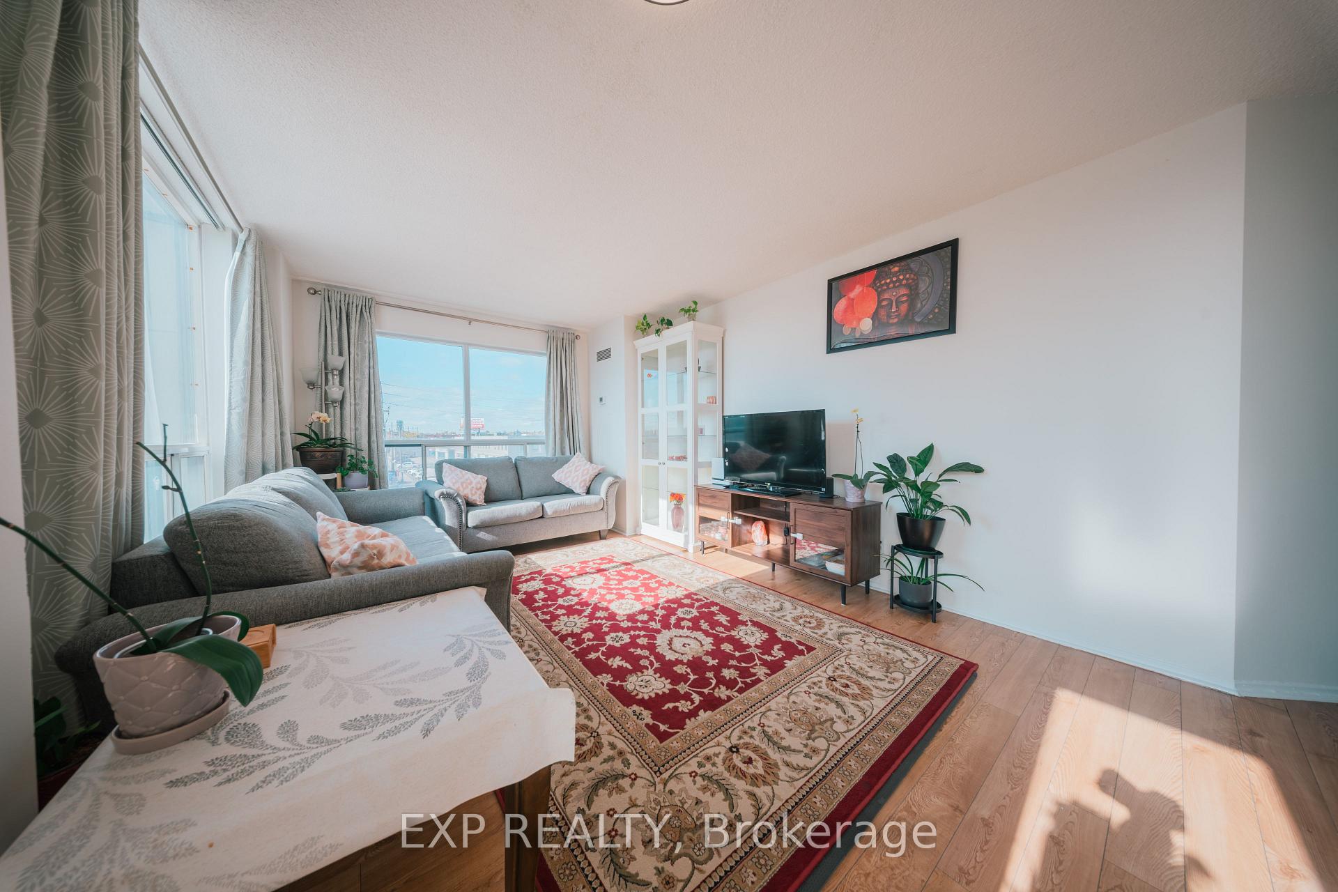 Photo 4 of Unit 310, 2550 Lawrence Avenue E, Scarborough, Dorset Park — HOMEH