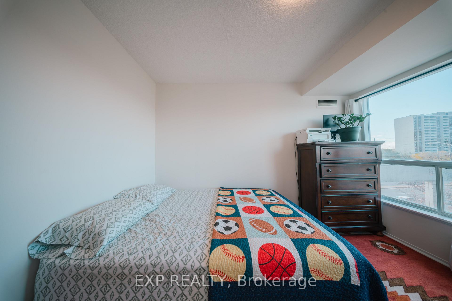 Photo 16 of Unit 310, 2550 Lawrence Avenue E, Scarborough, Dorset Park — HOMEH