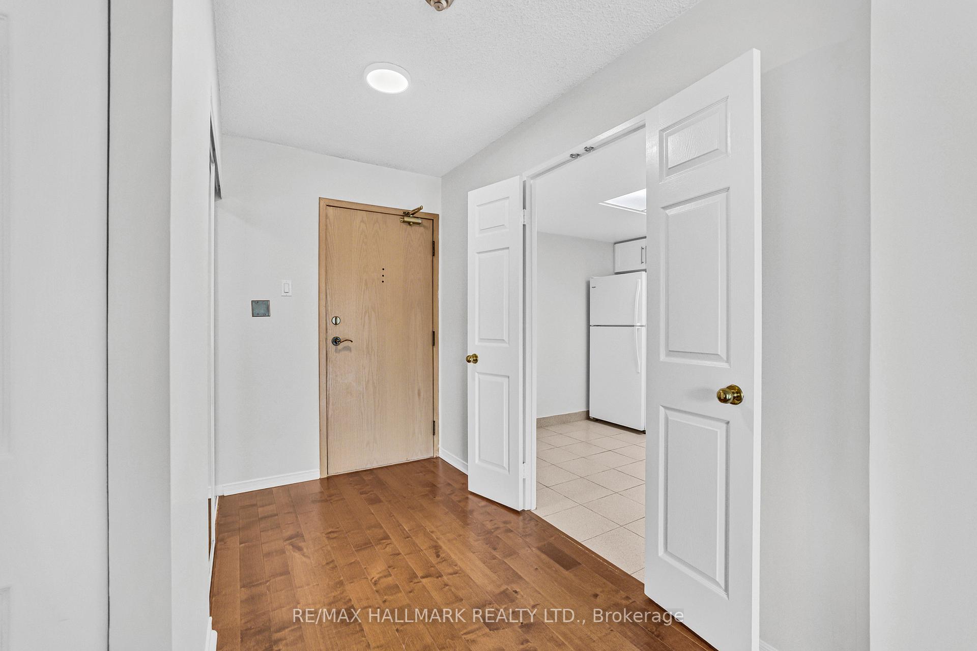 Photo 2 of Unit 310, 7825 Bayview Avenue N, Markham, Aileen-Willowbrook — HOMEH