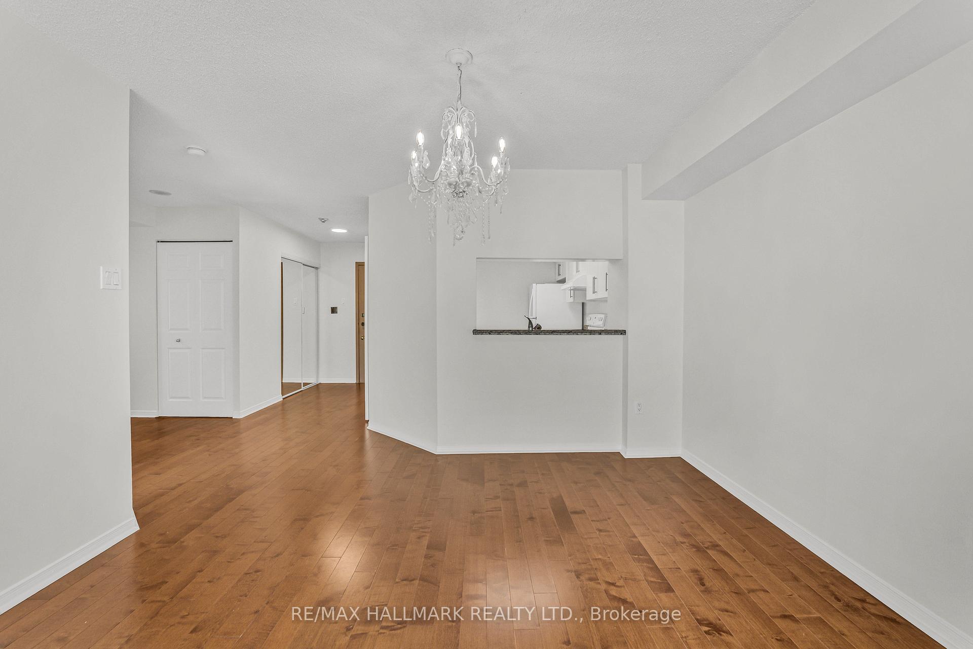 Photo 5 of Unit 310, 7825 Bayview Avenue N, Markham, Aileen-Willowbrook — HOMEH