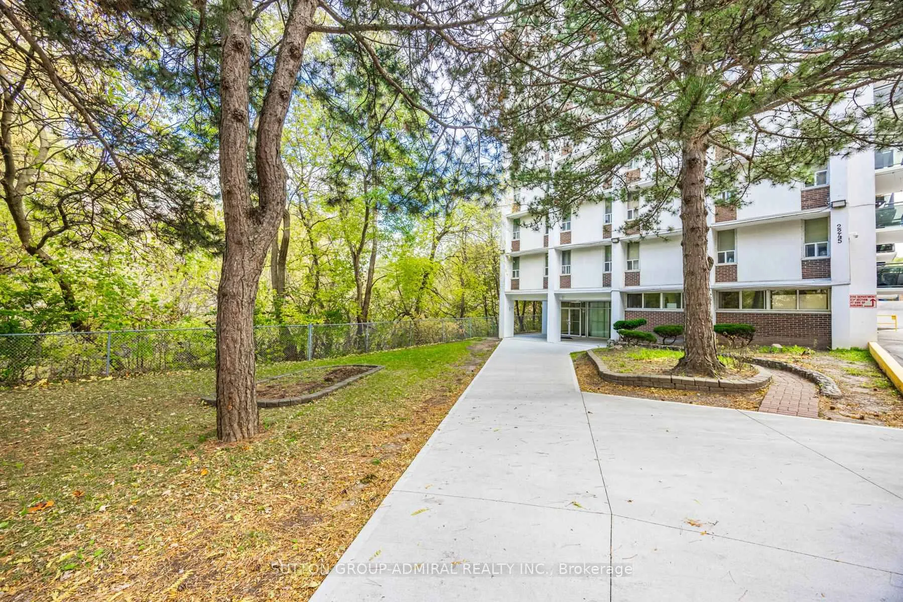 Photo 2 of Unit 209, 2245 Eglinton Avenue E, Scarborough, Ionview — HOMEH