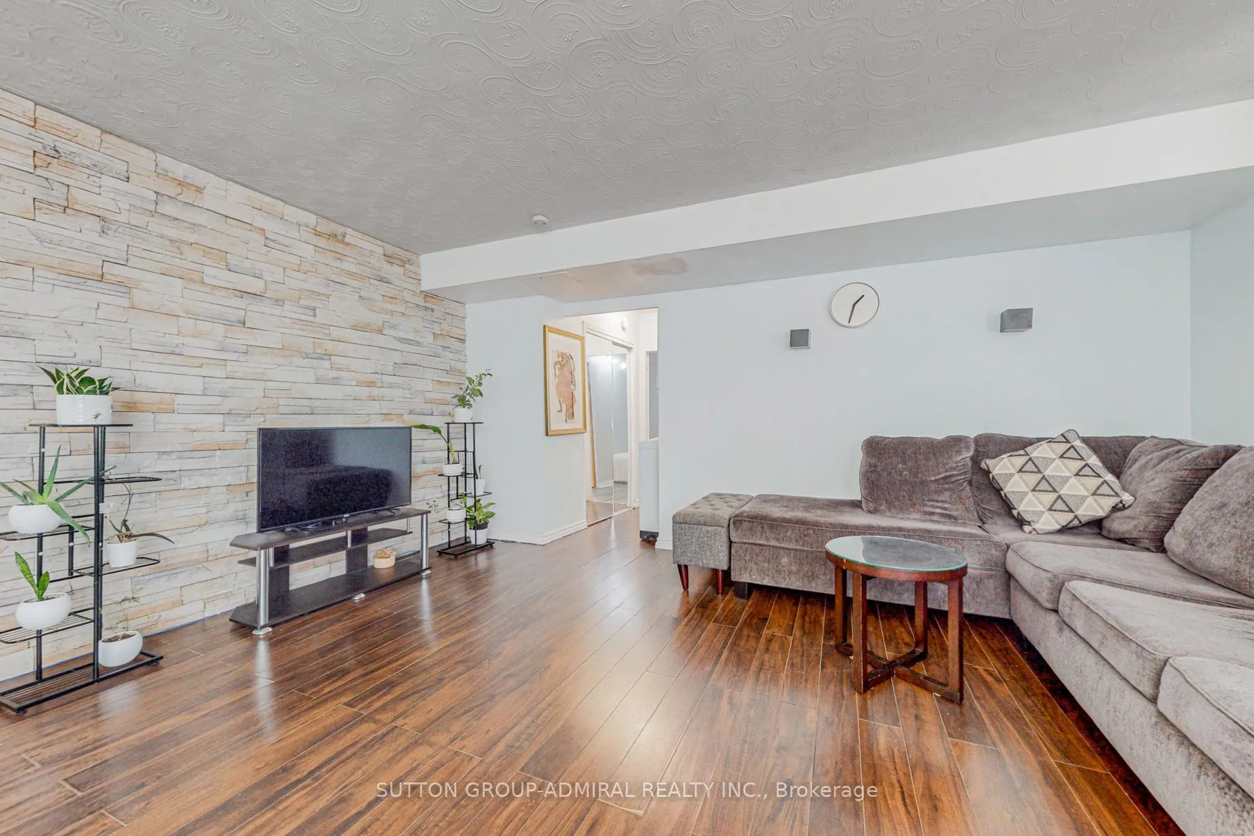 Photo 4 of Unit 209, 2245 Eglinton Avenue E, Scarborough, Ionview — HOMEH