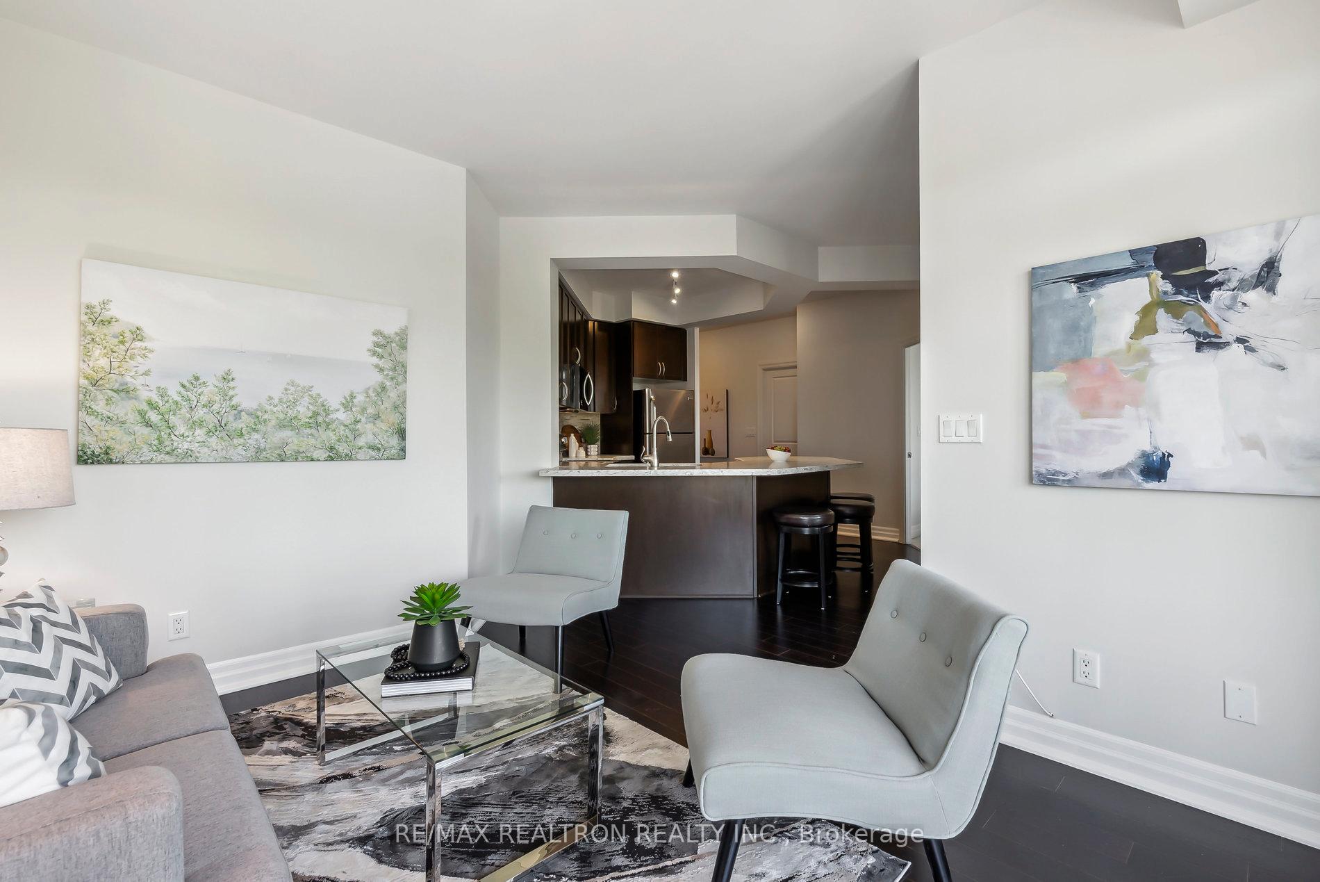Photo 12 of Unit 332, 180 John West Way W, Aurora, Bayview Wellington — HOMEH