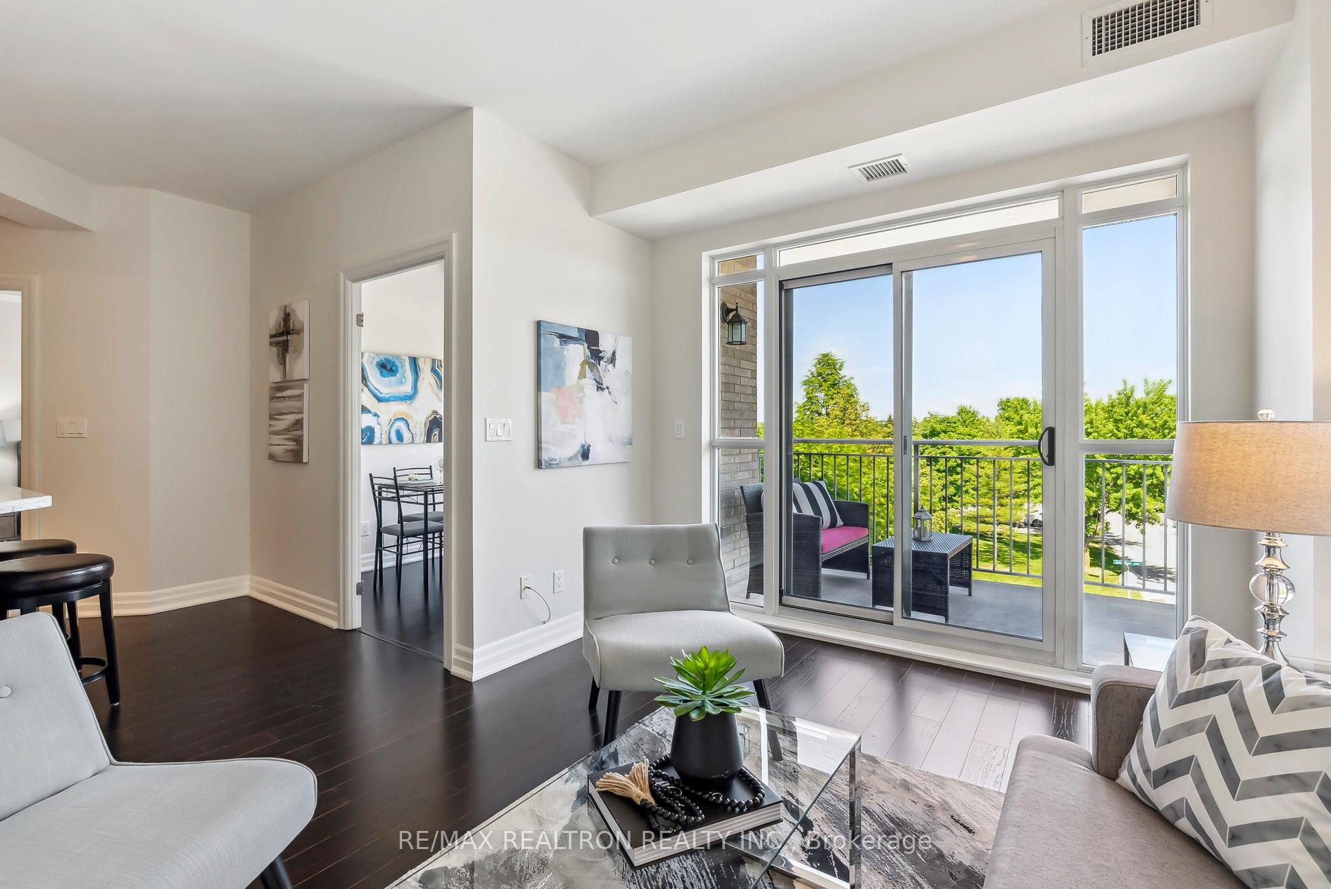 Photo 13 of Unit 332, 180 John West Way W, Aurora, Bayview Wellington — HOMEH