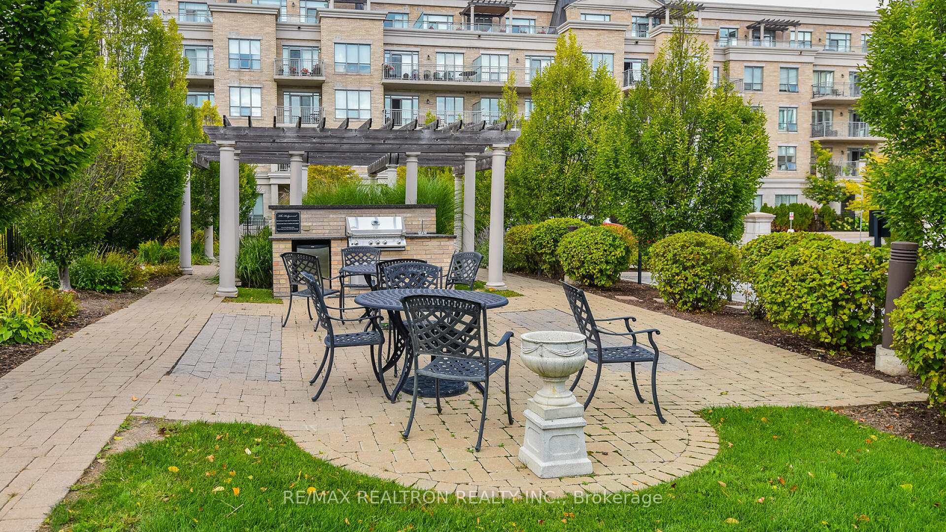 Photo 35 of Unit 332, 180 John West Way W, Aurora, Bayview Wellington — HOMEH