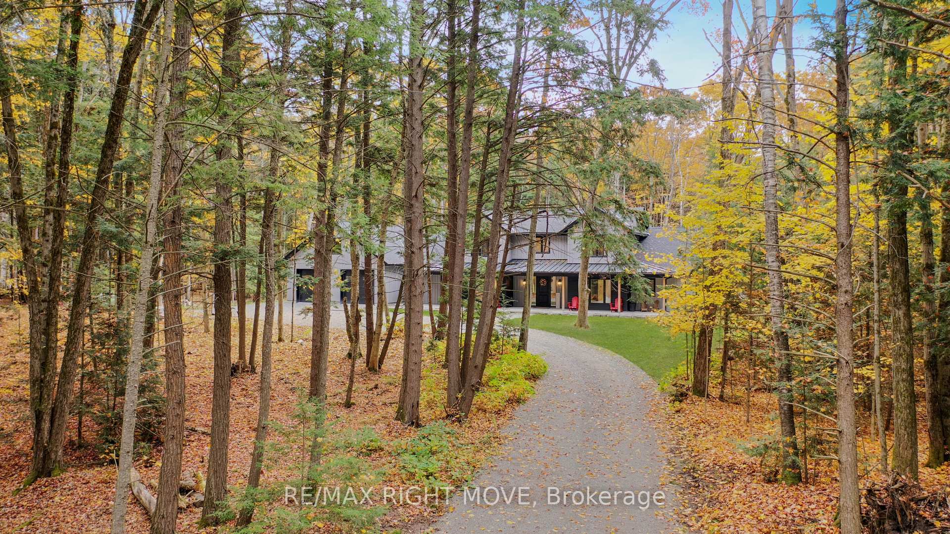 Photo 1 of 1025 Davis Drive, Gravenhurst, Morrison — HOMEH