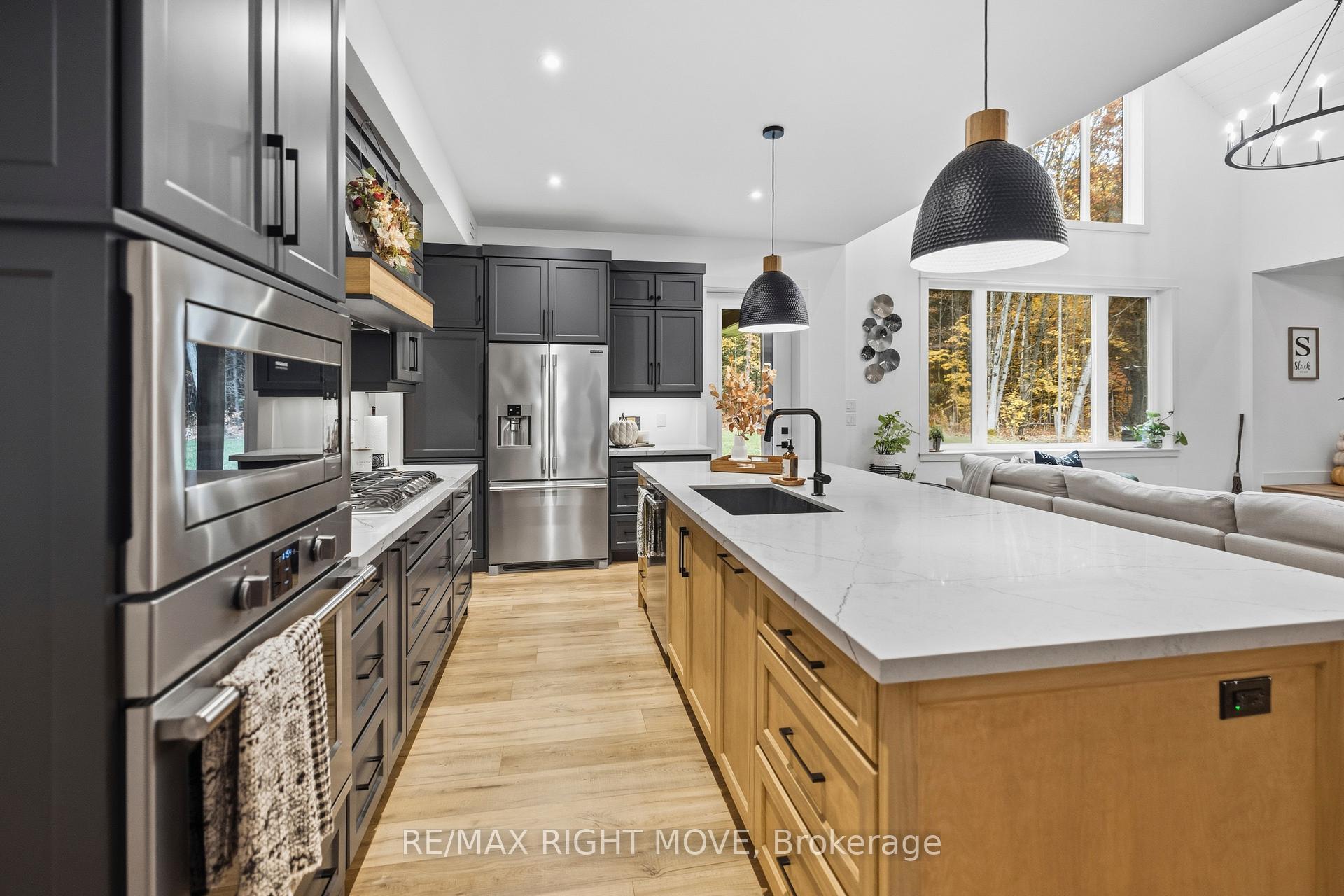 Photo 21 of 1025 Davis Drive, Gravenhurst, Morrison — HOMEH