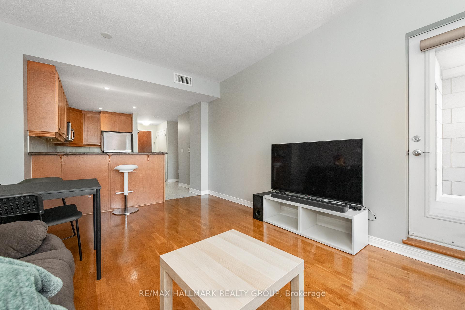 Photo 9 of Unit 116, 955 Beauparc, Ottawa, Cyrville — HOMEH