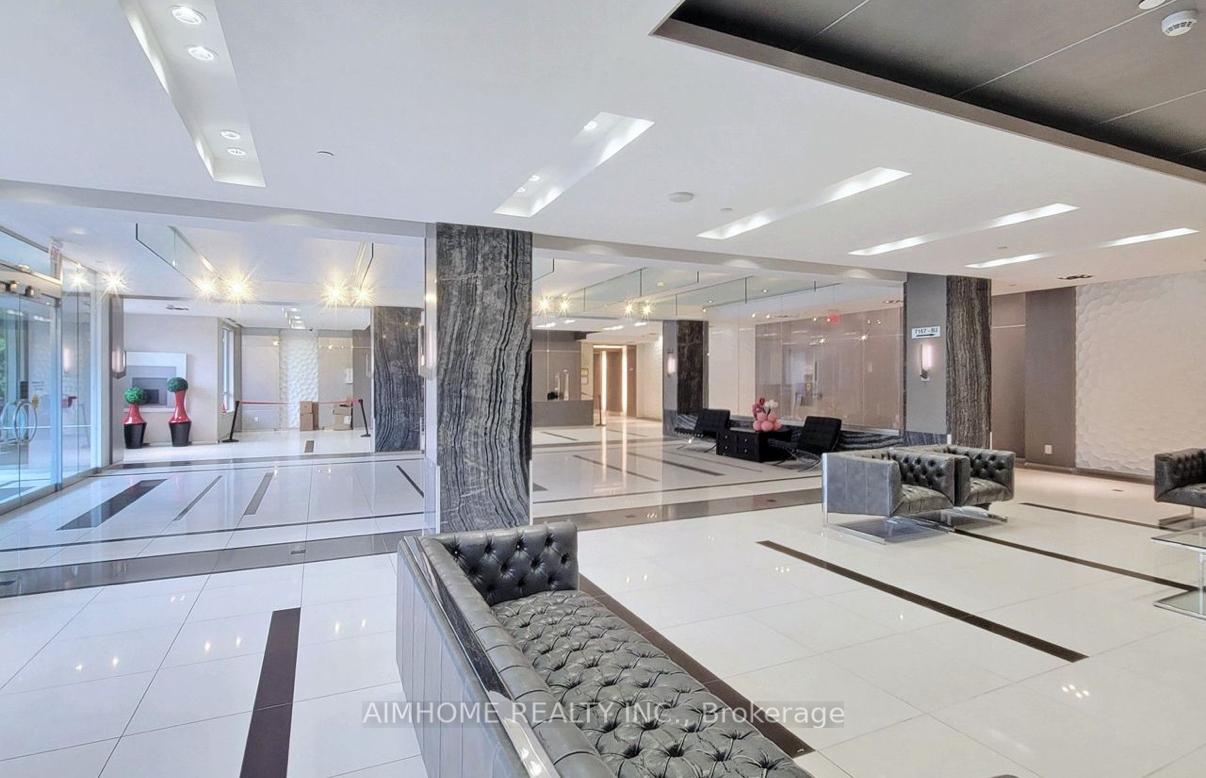 Photo 4 of Unit 903, 7167 Yonge Street, Markham, Grandview — HOMEH