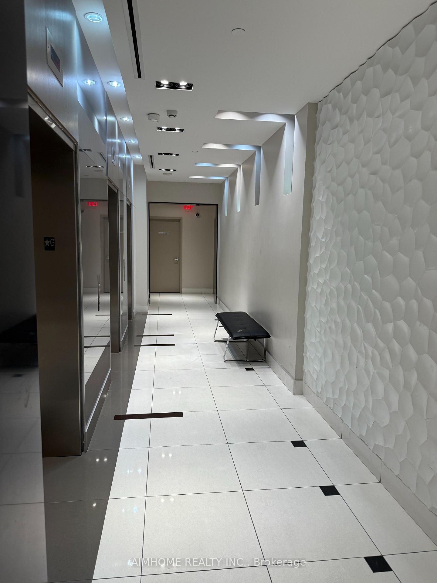 Photo 9 of Unit 903, 7167 Yonge Street, Markham, Grandview — HOMEH