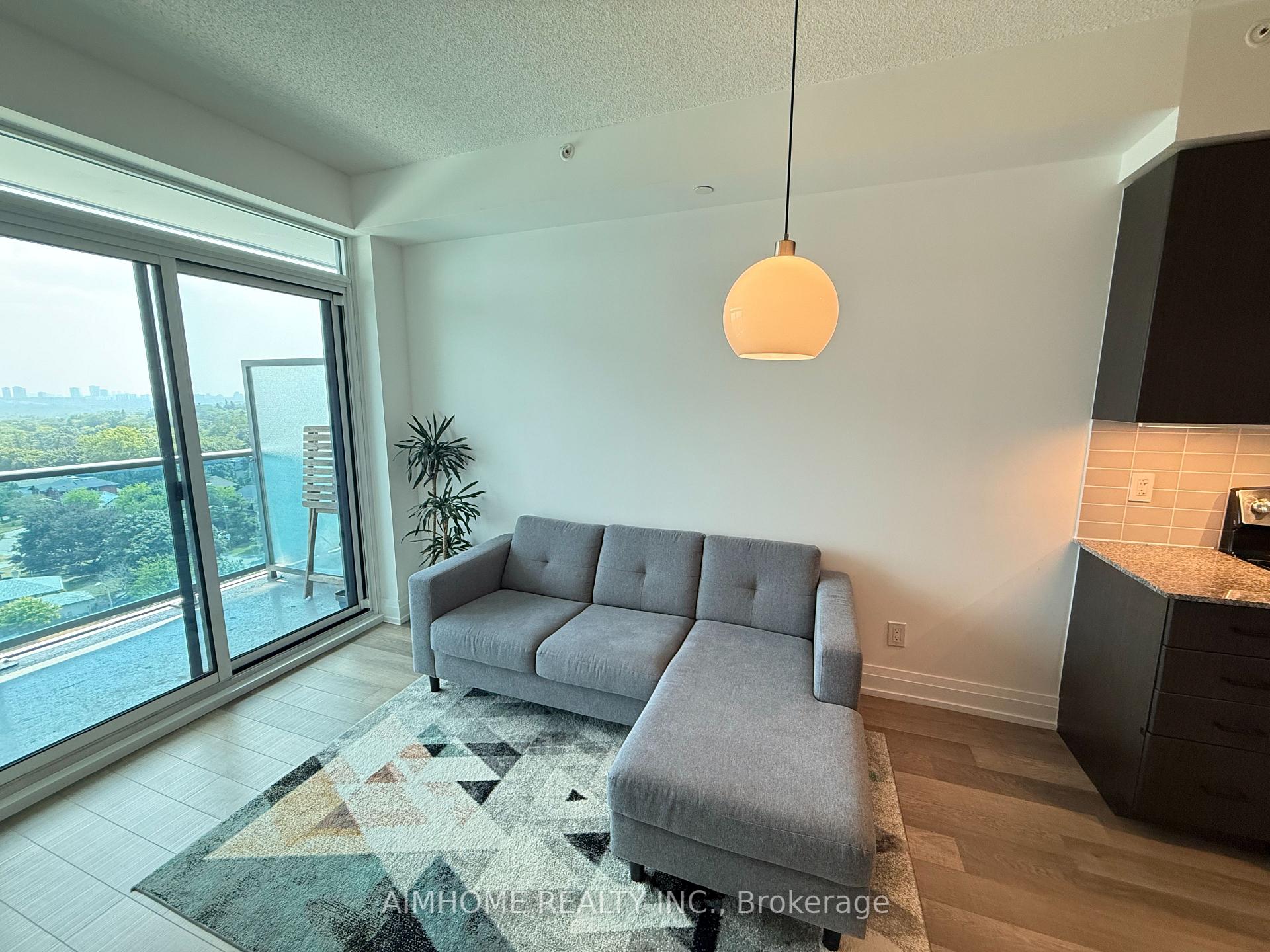 Photo 14 of Unit 903, 7167 Yonge Street, Markham, Grandview — HOMEH