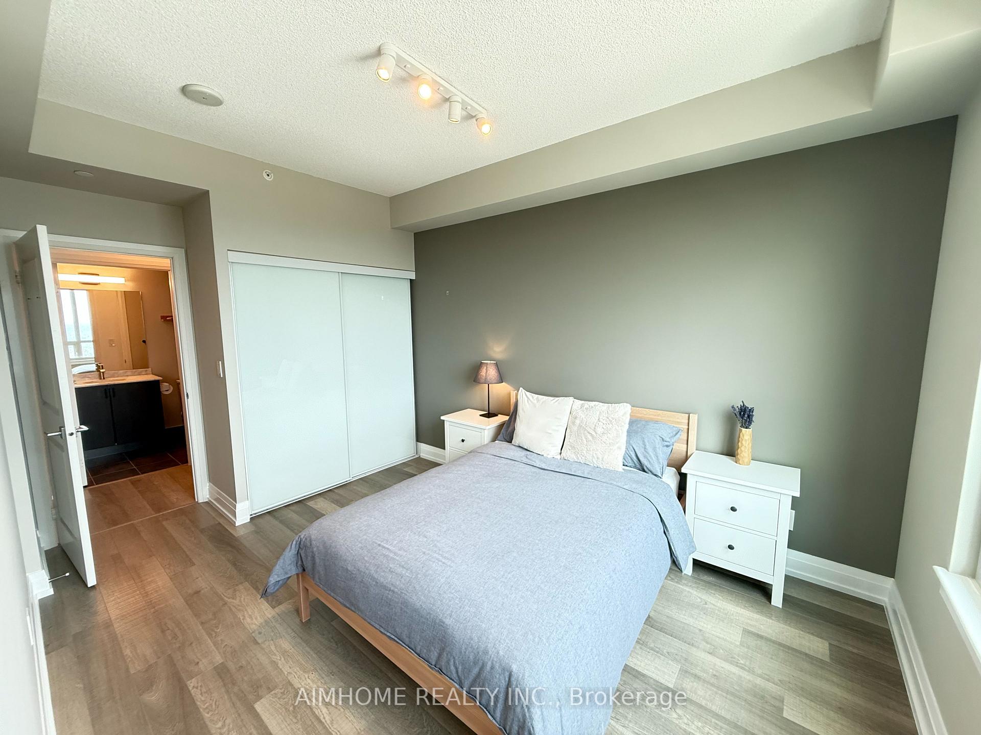 Photo 18 of Unit 903, 7167 Yonge Street, Markham, Grandview — HOMEH
