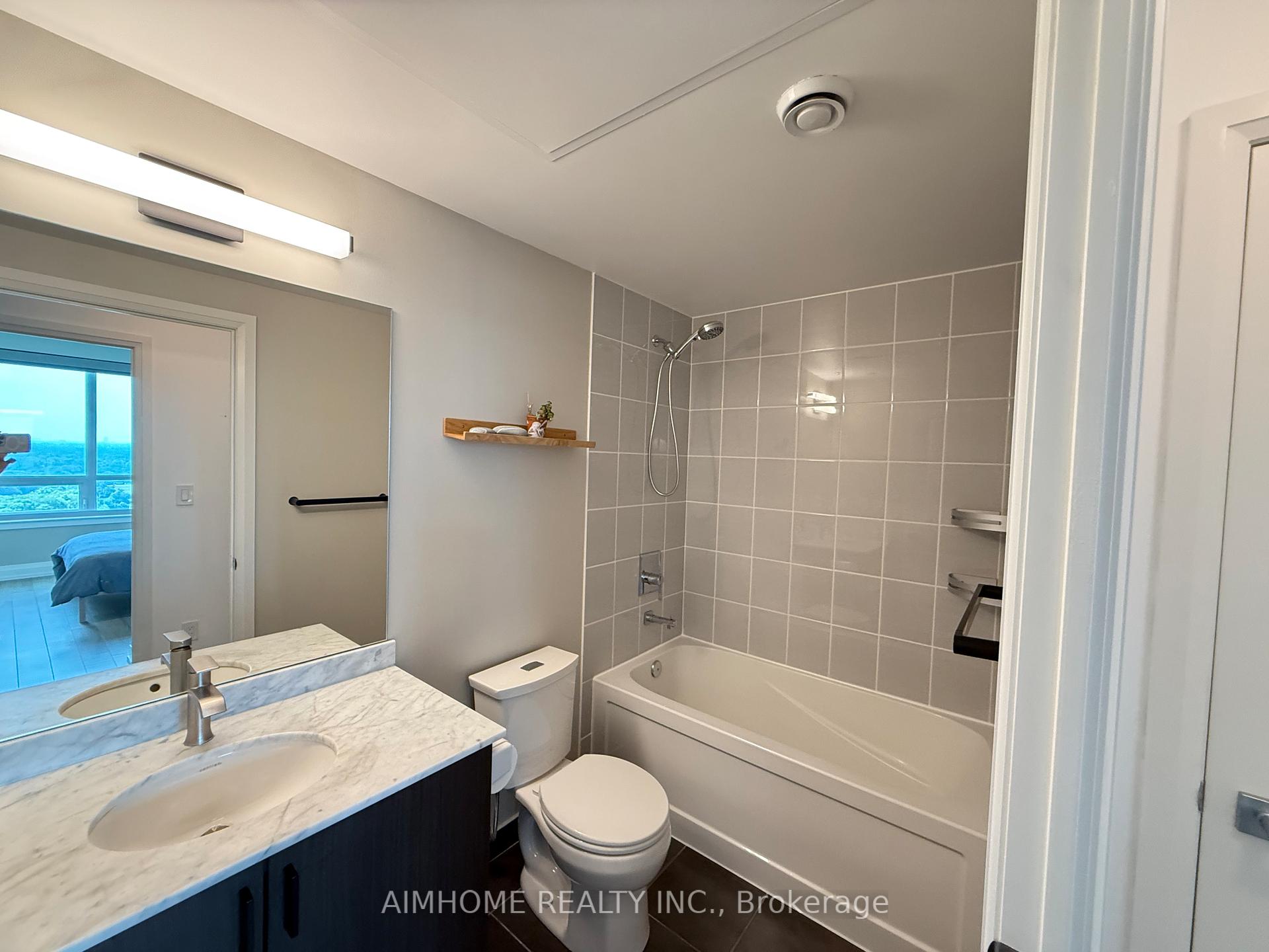 Photo 19 of Unit 903, 7167 Yonge Street, Markham, Grandview — HOMEH