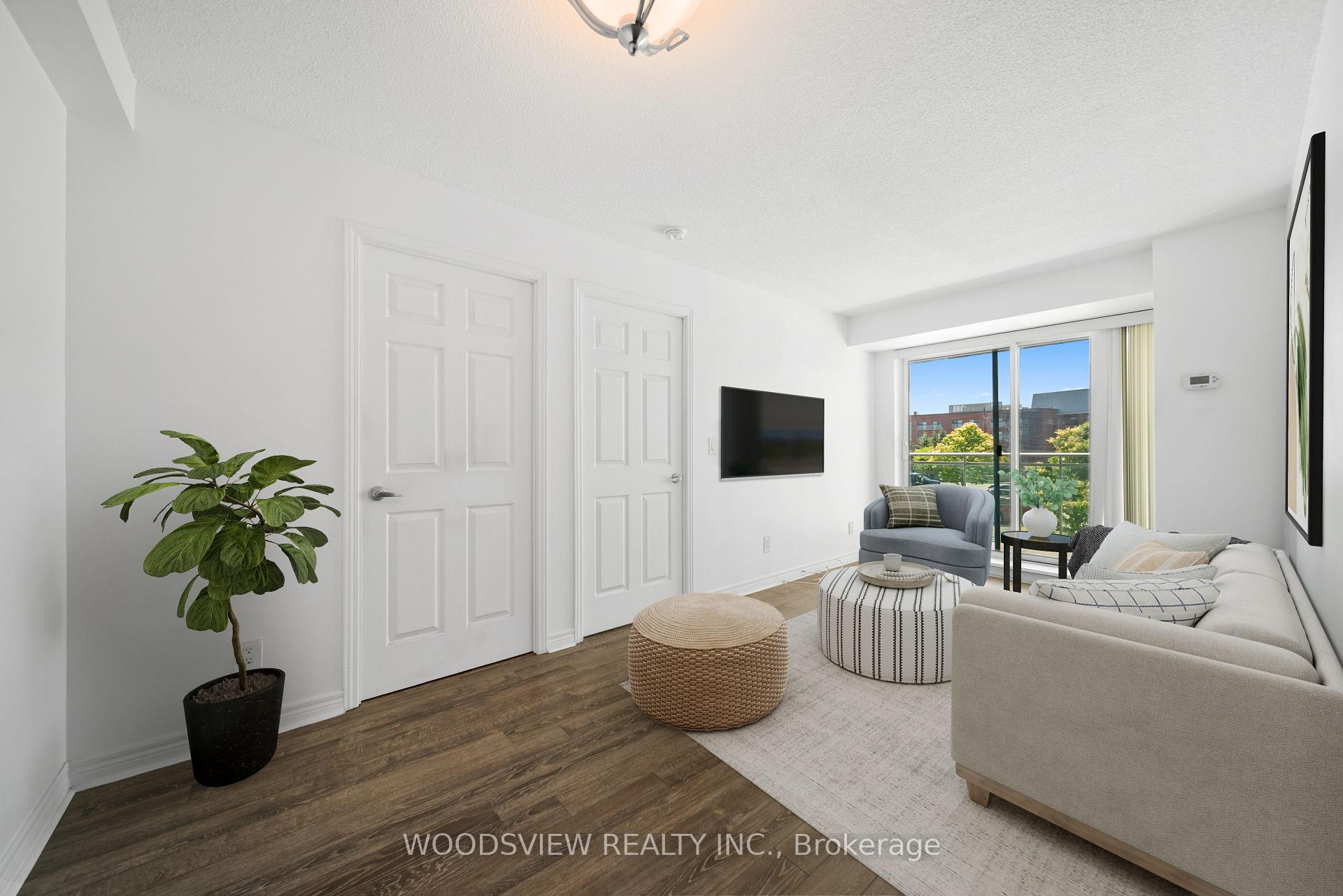 Photo 2 of Unit 233, 60 Fairfax Crescent, Scarborough, Clairlea-Birchmount — HOMEH