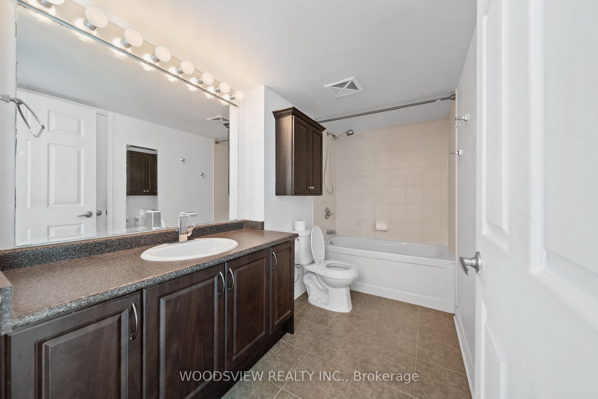 Photo 10 of Unit 233, 60 Fairfax Crescent, Scarborough, Clairlea-Birchmount — HOMEH